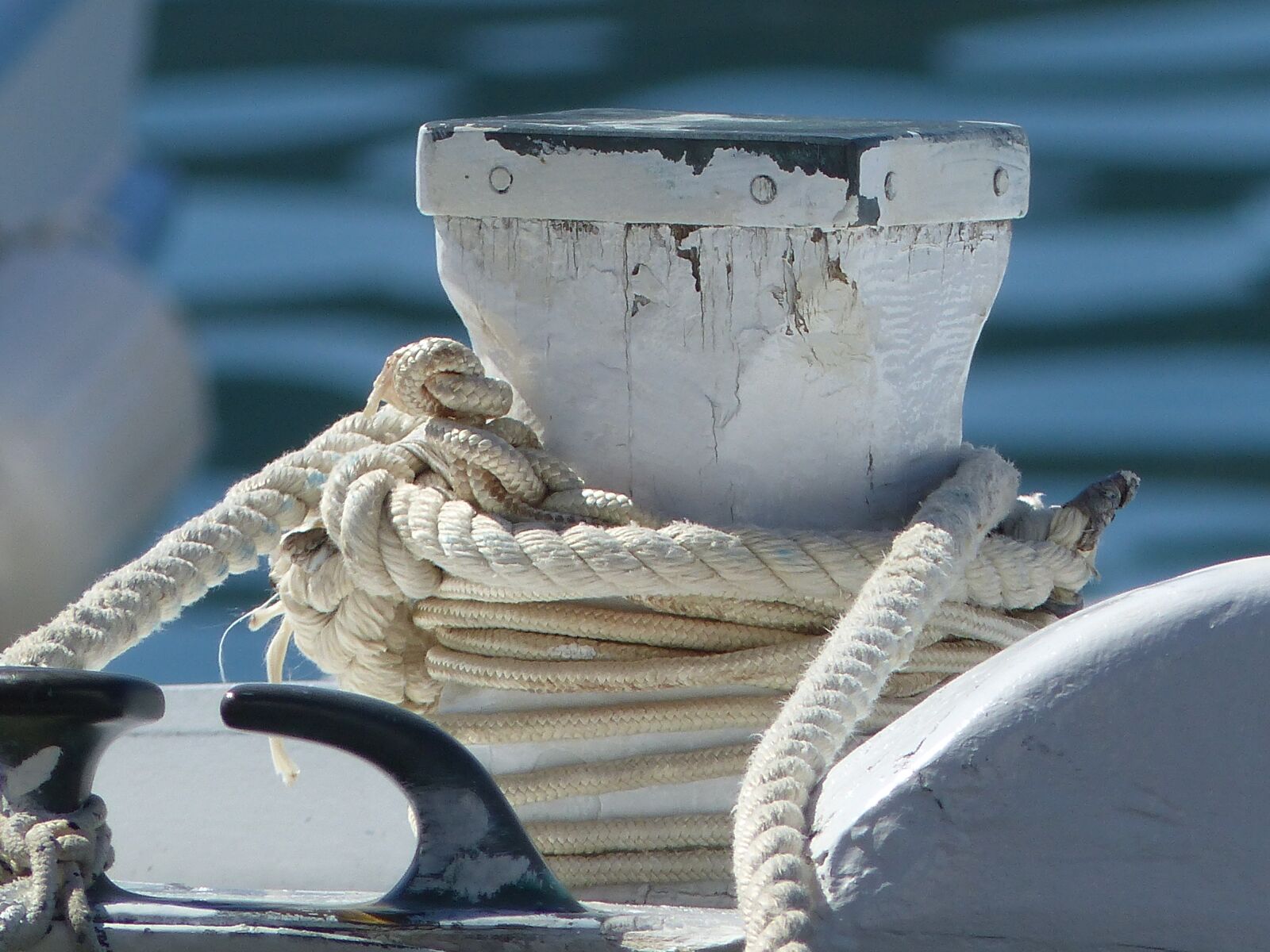Panasonic Lumix DMC-FZ200 sample photo. Dew, ship, boat photography