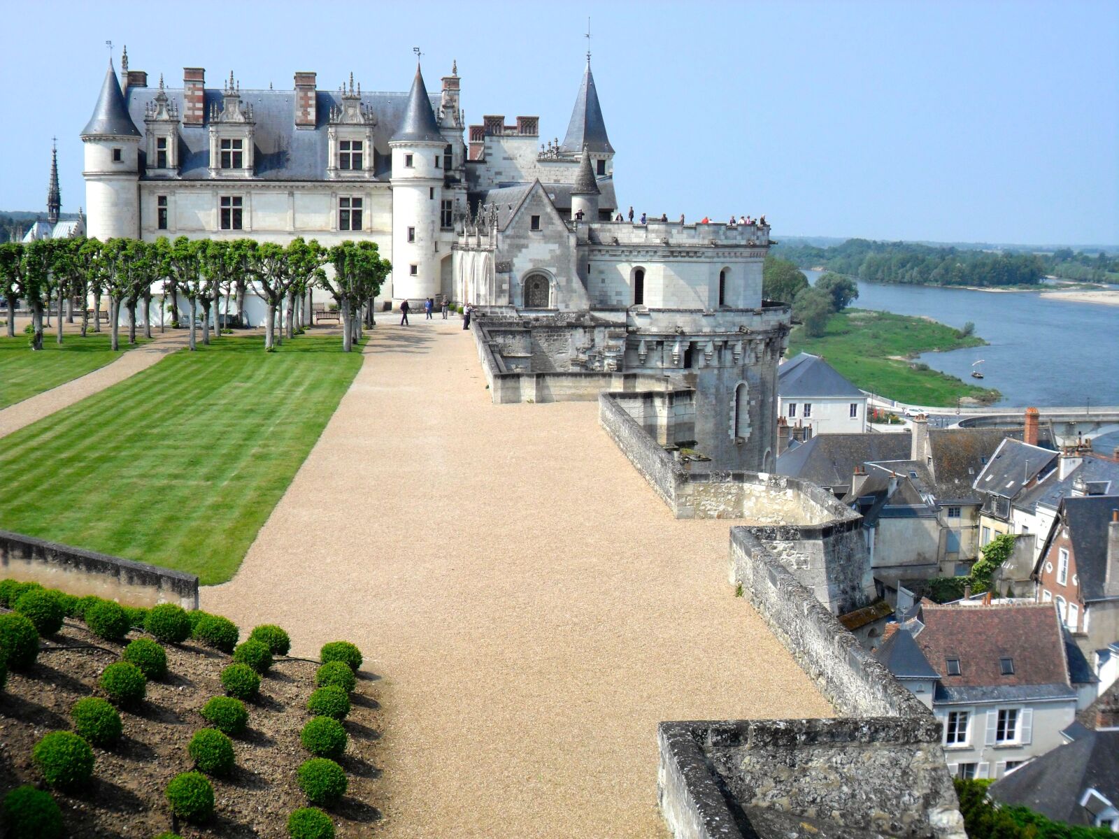 Samsung PL20,PL21 / VLUU PL20,PL21 sample photo. Chateau, loire valley, france photography