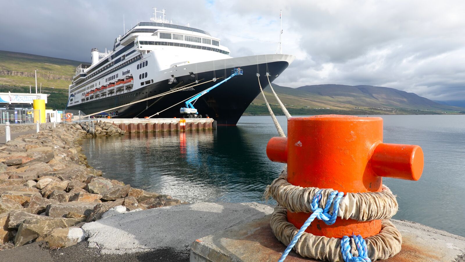 Sony Cyber-shot DSC-RX100 VI sample photo. Cruise ship, travel, tourism photography