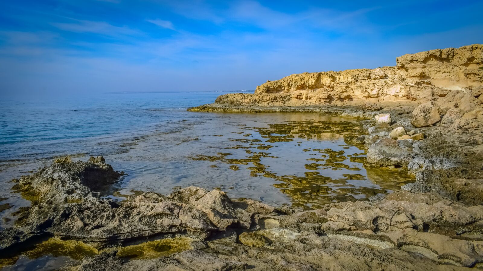 Nikon D3300 sample photo. Cliffs, rocky coast, rock photography