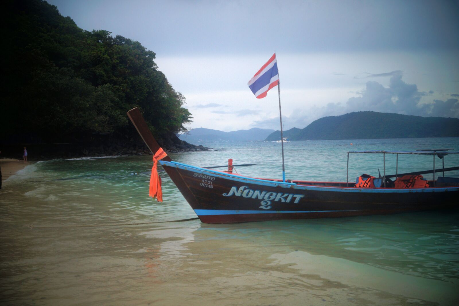 Sony DT 18-55mm F3.5-5.6 SAM II sample photo. Beach, phuket, island photography