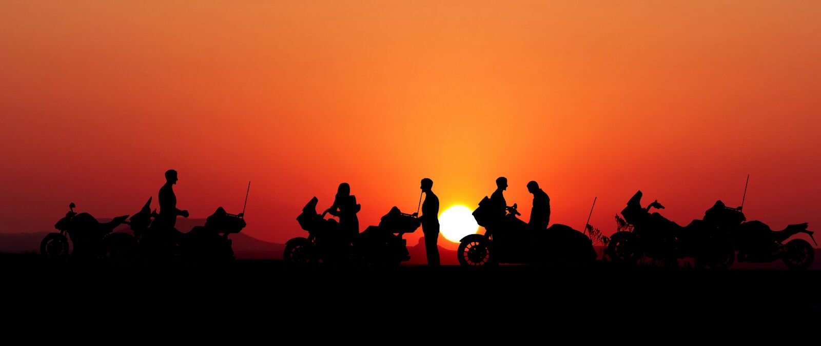 Panasonic Lumix DMC-FZ200 sample photo. Sunset, bikers, motorcycle photography