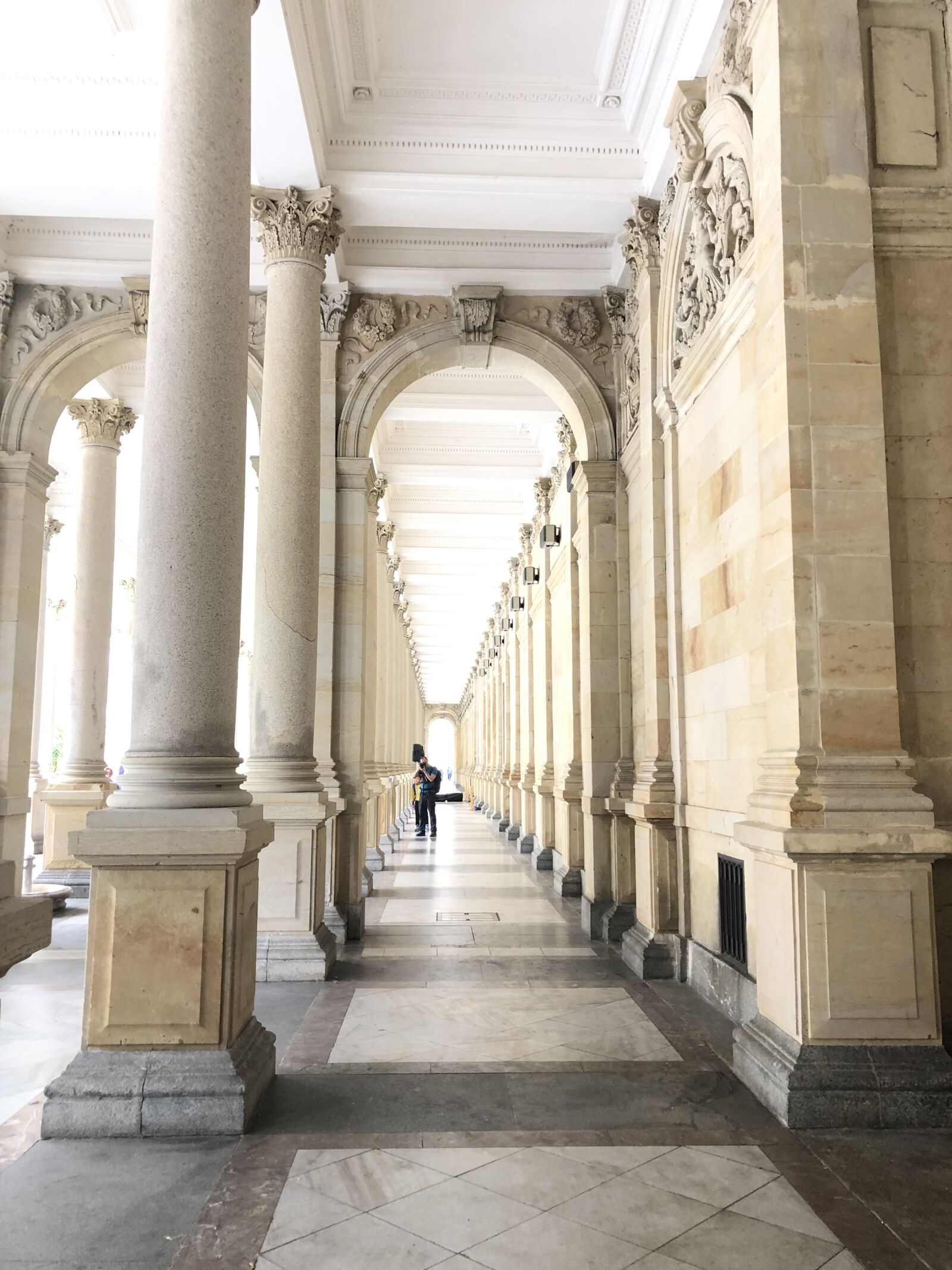 iPhone 8 back camera 3.99mm f/1.8 sample photo. Mill colonnade, karlovy vary photography