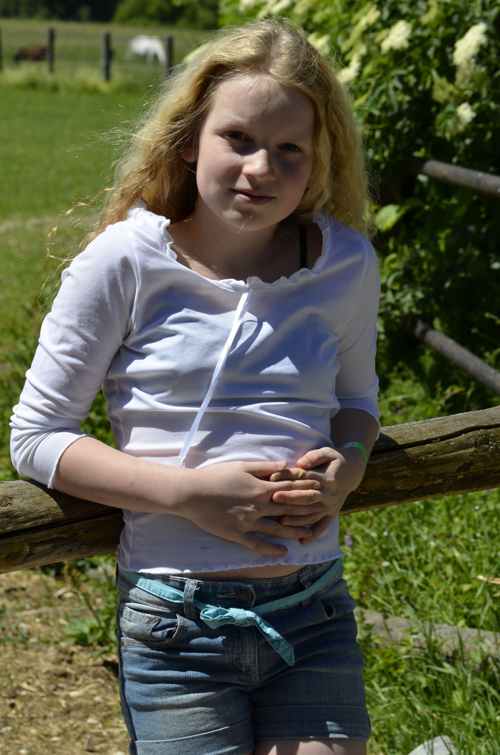 Nikon D5100 sample photo. Girl, blond, long hair photography
