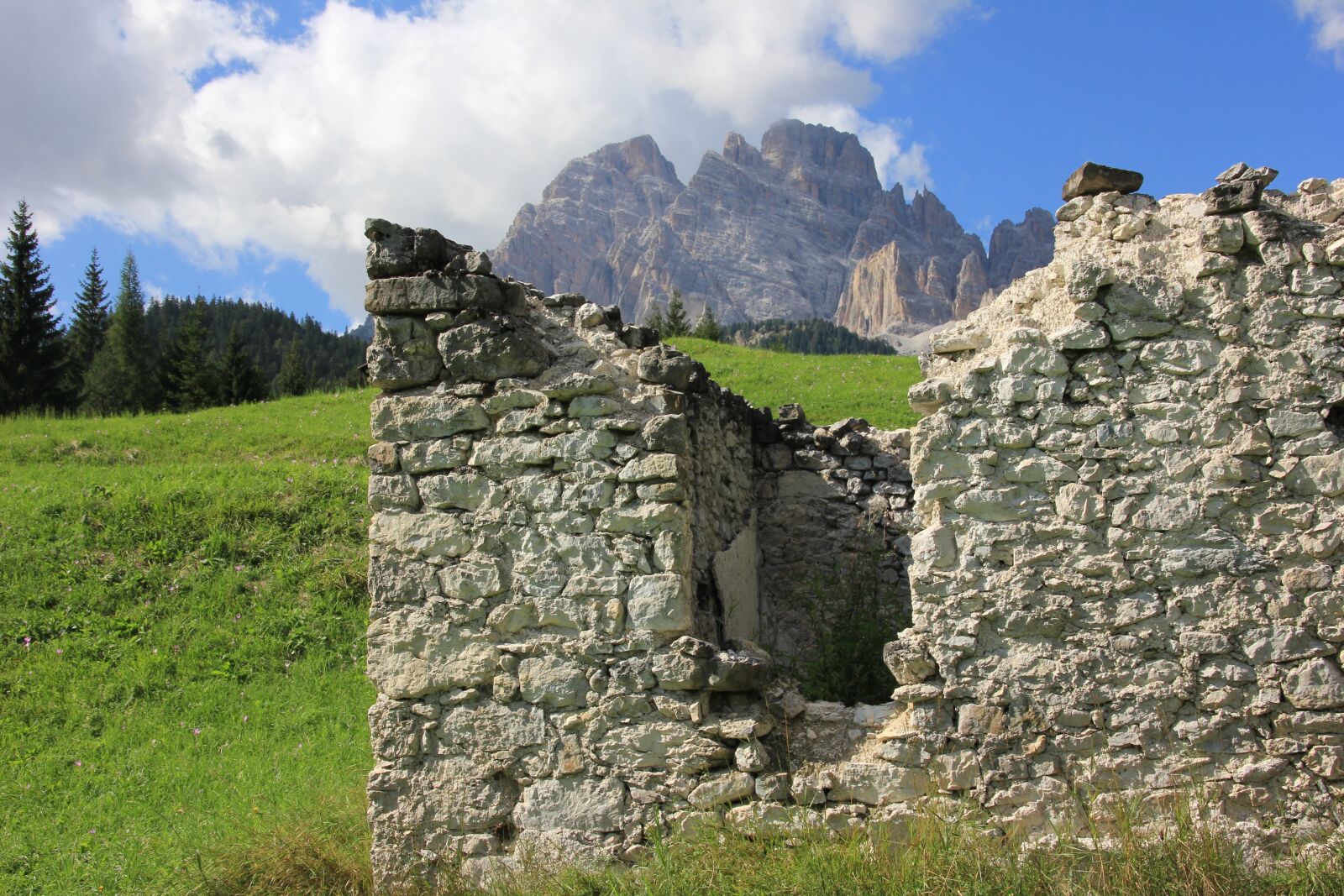 Canon EOS 550D (EOS Rebel T2i / EOS Kiss X4) sample photo. Antiquity, stone, travel photography