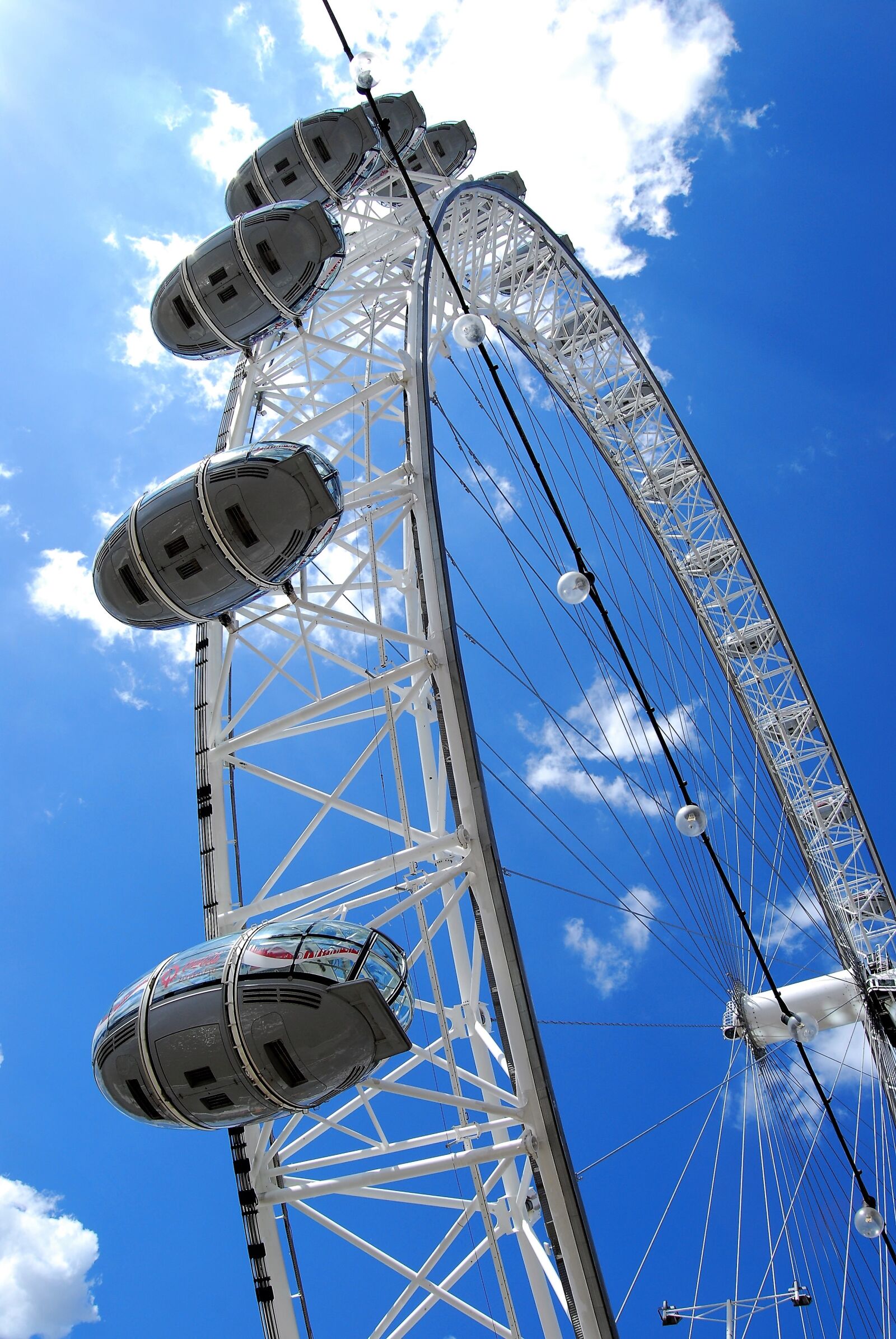Nikon D60 sample photo. London eye, ferris wheel photography