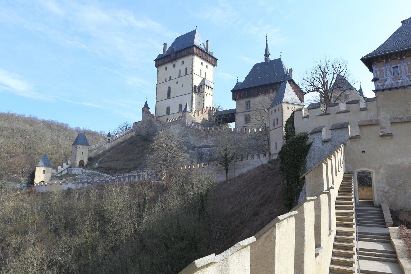 Canon EF 24-70mm F2.8L USM sample photo. Karlstejn, castle, monument photography