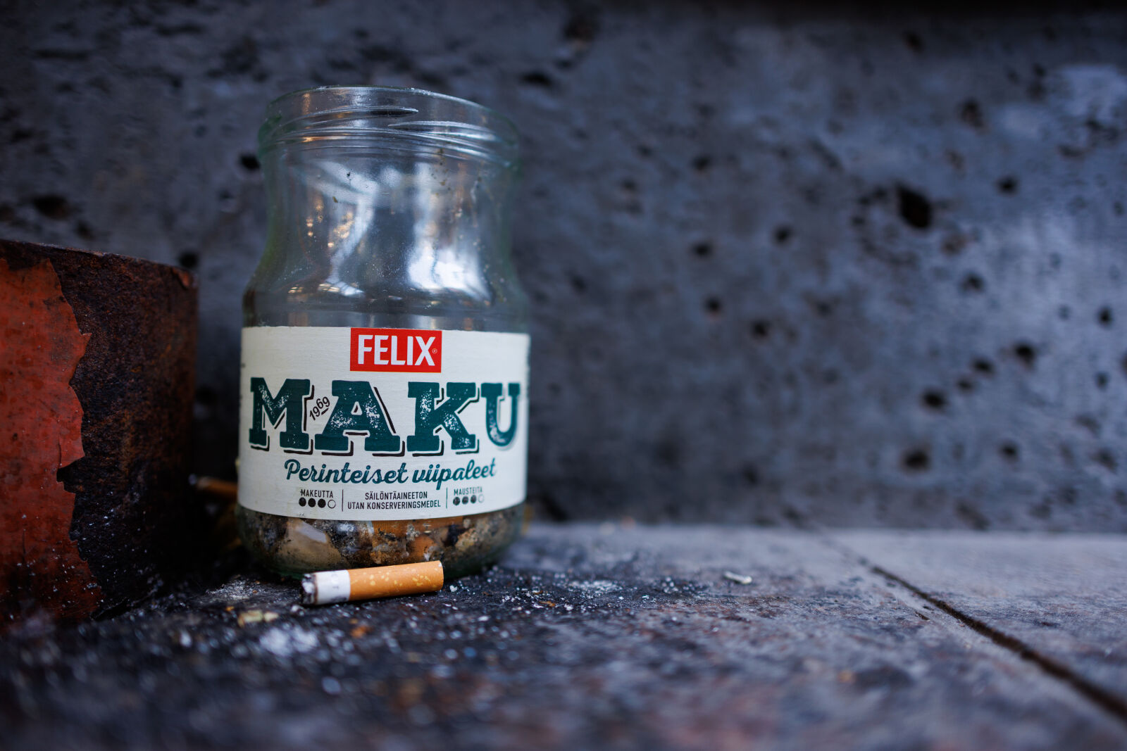 Canon RF 24mm F1.8 Macro IS STM sample photo. Sophisticated ashtray photography