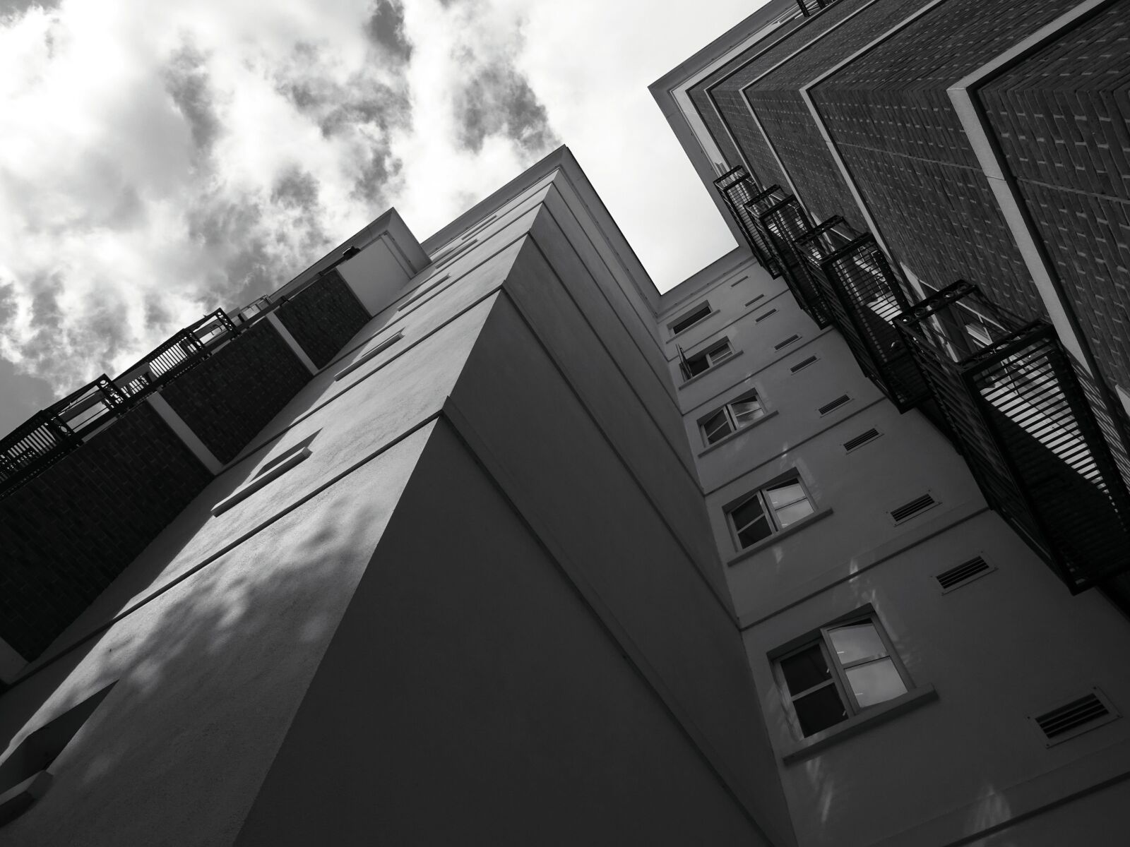 Sony DSC-HX60 sample photo. Architectural, design, architecture, black photography