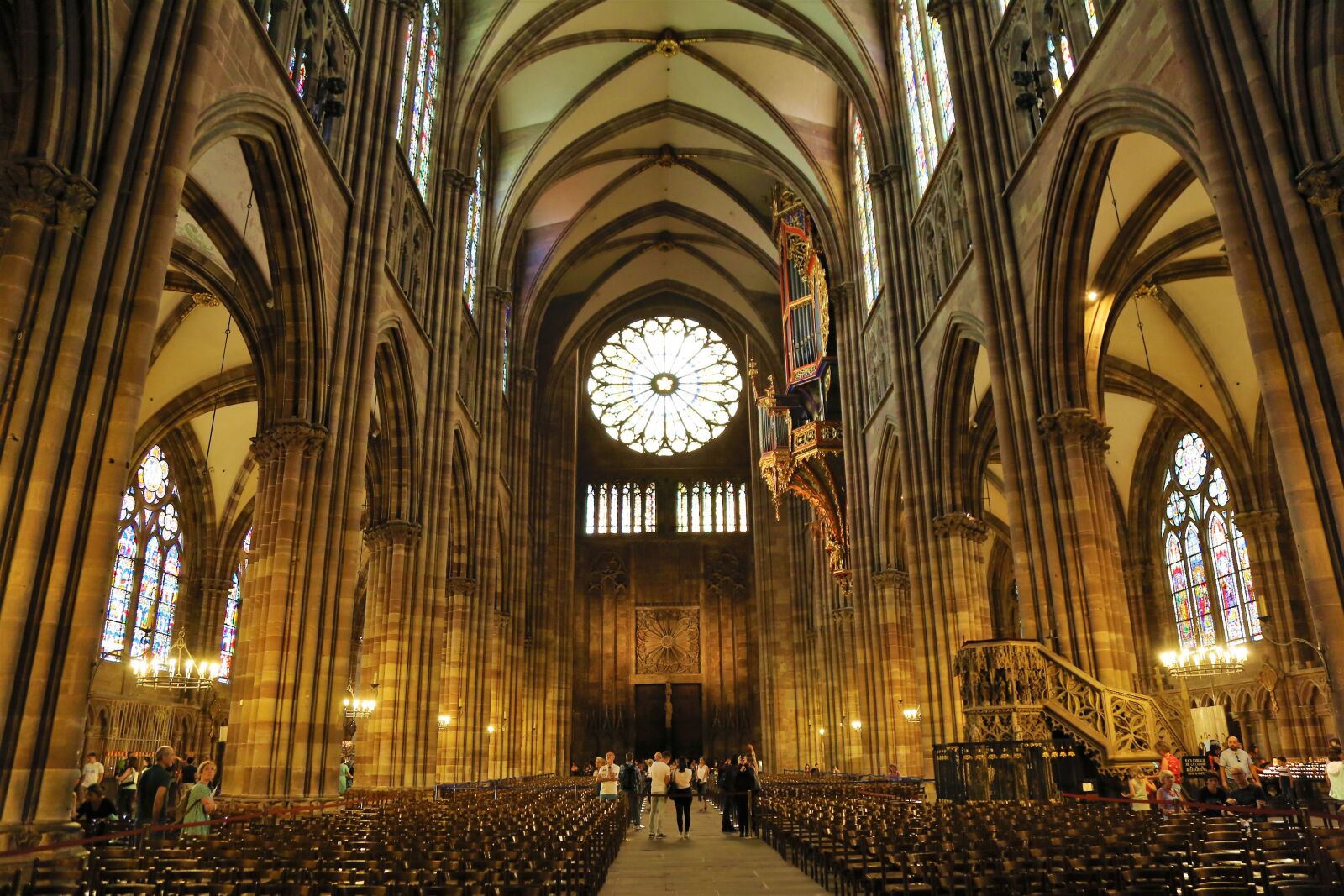 Canon EF 24-105mm F4L IS USM sample photo. Cathedral, church, architecture photography