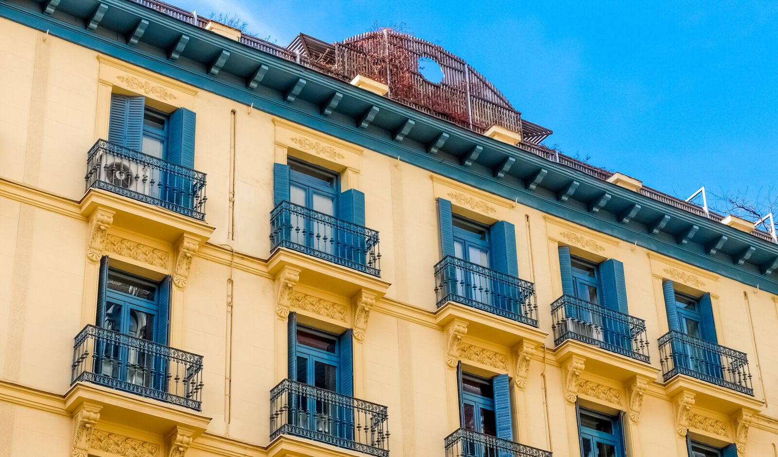 Fujifilm X30 sample photo. Madrid, building, architecture photography