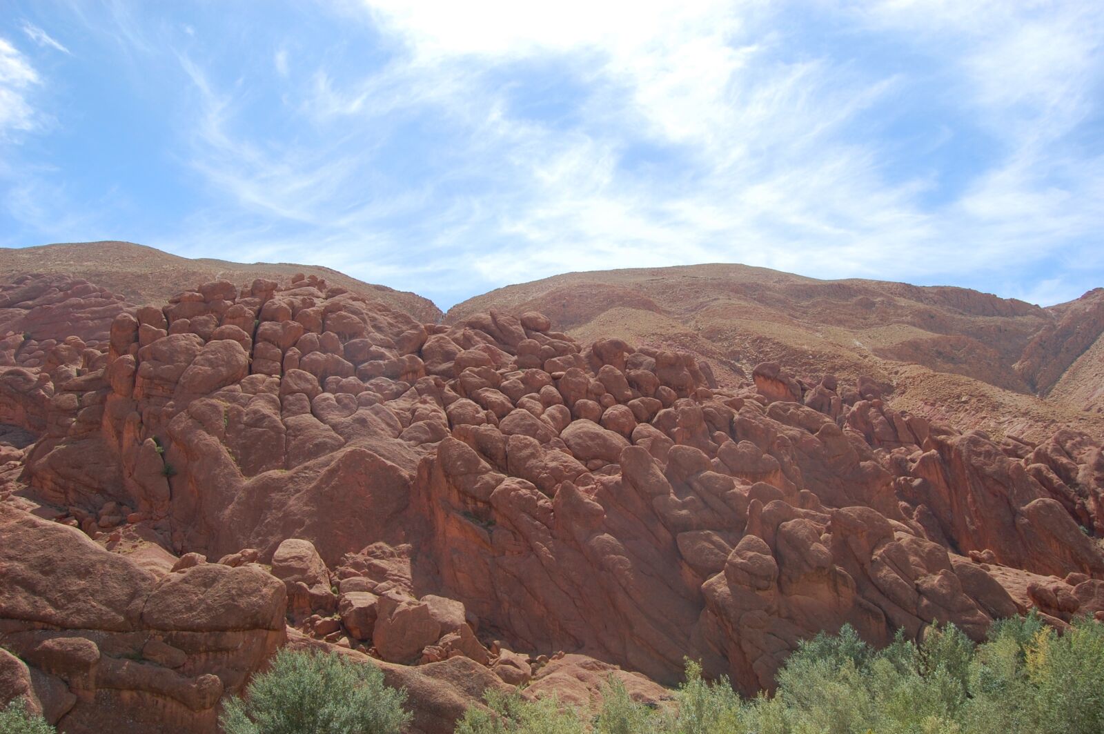 Nikon D40 sample photo. Rocks, people, hands photography