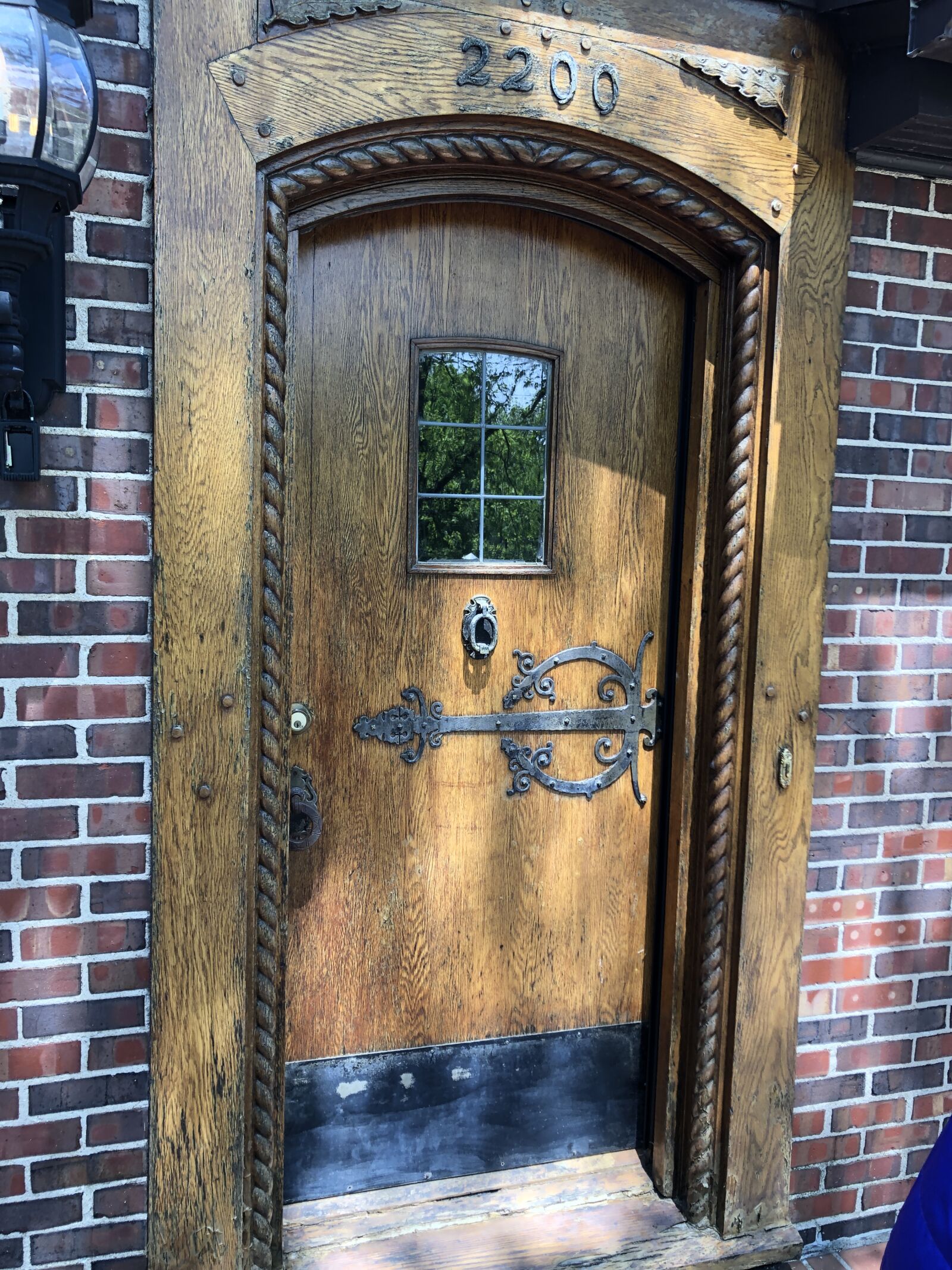 Apple iPhone 8 Plus sample photo. Oak doorway, old entryway photography