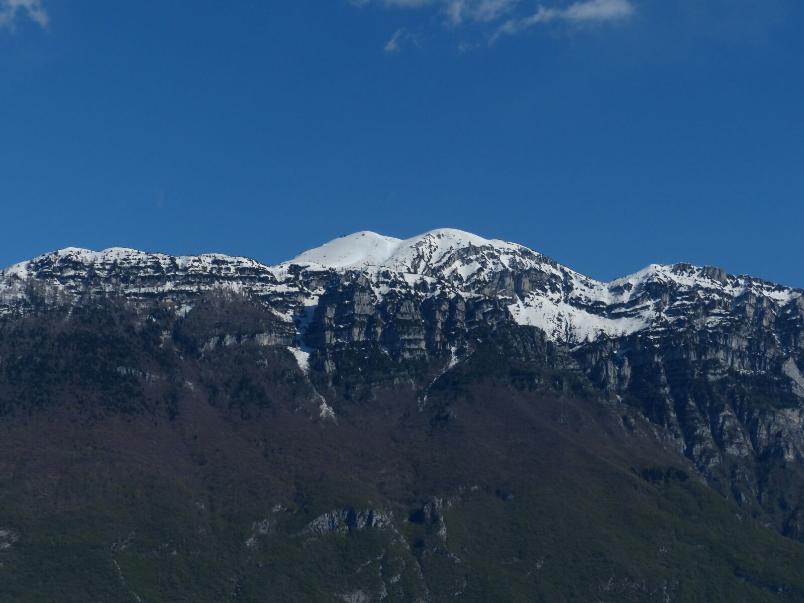 Panasonic Lumix DMC-FZ200 sample photo. Monte altissimo, monte altissimo photography