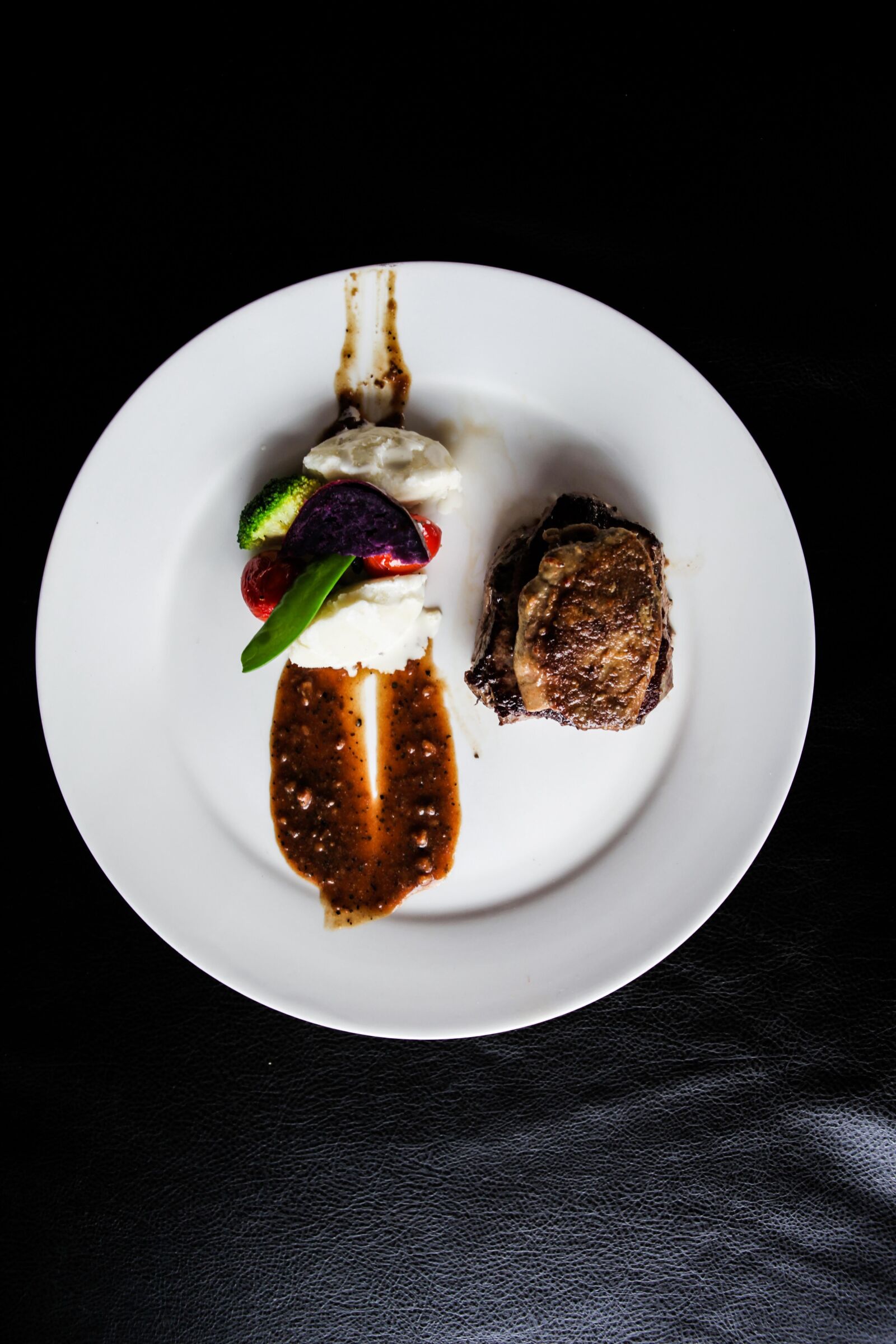 Canon EOS 5D Mark II sample photo. Steak, foie gras, black photography