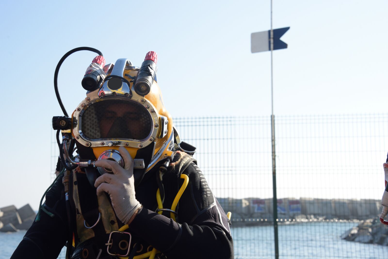Nikon D750 sample photo. Commercial diver, diving, helmet photography