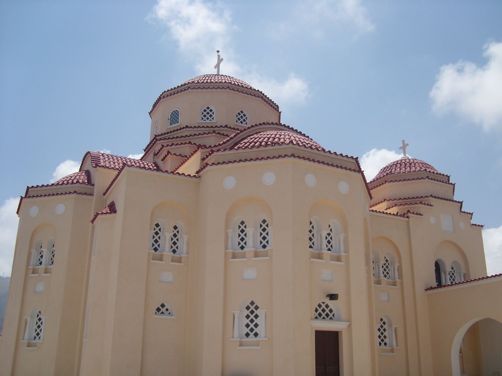 Samsung L700 sample photo. Greece, church, red photography