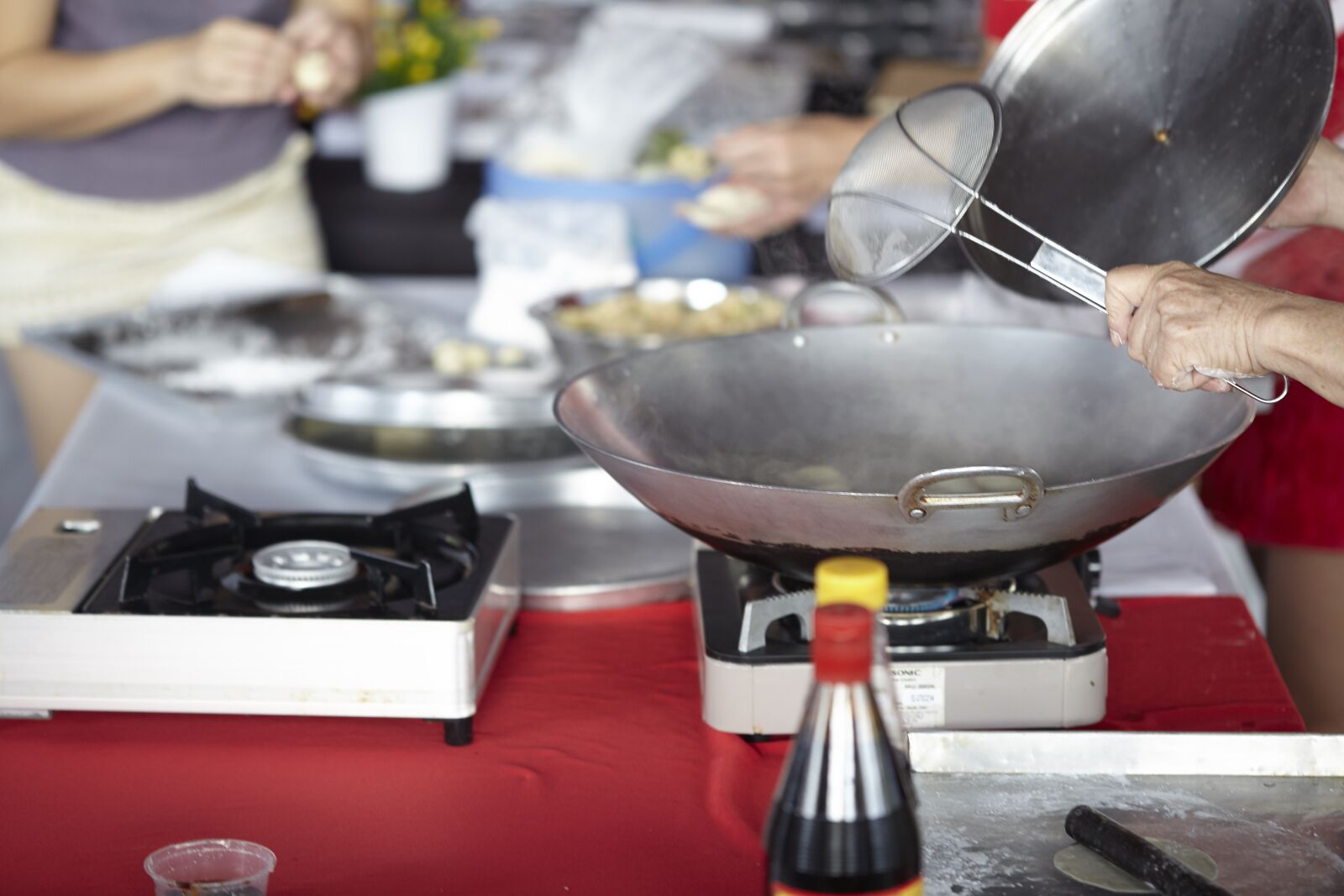 Canon EOS 5D Mark II + Canon EF 100mm F2.8 Macro USM sample photo. Cooking, food, asian photography