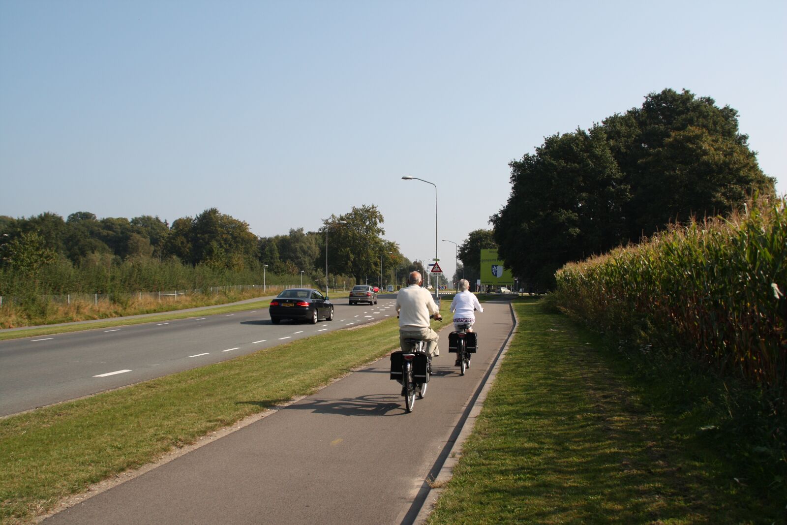 Canon EOS 450D (EOS Rebel XSi / EOS Kiss X2) sample photo. Bicycle, holland, arnhem photography