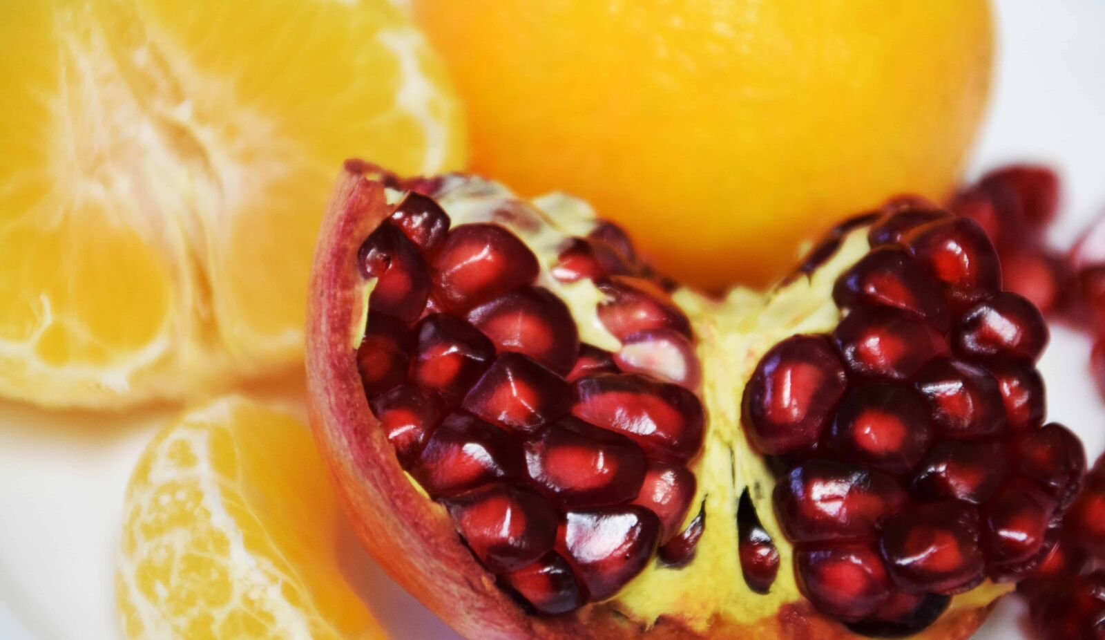 Nikon D3300 sample photo. Pomegranate, food, exotic, fruit photography