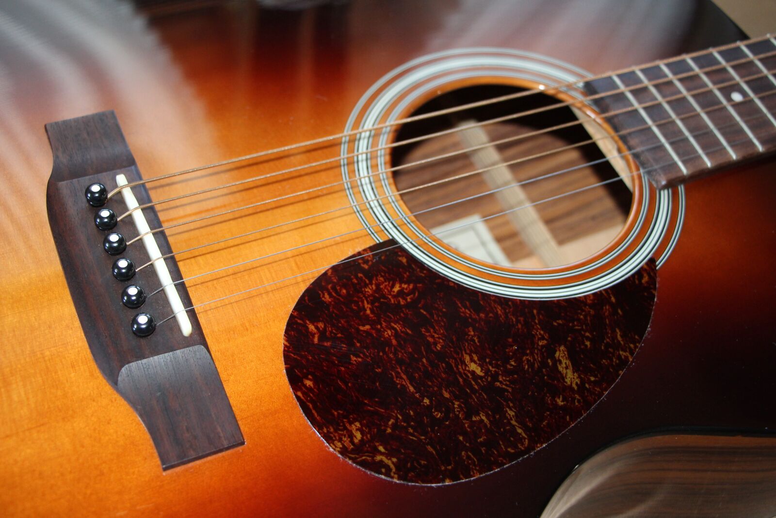 Canon EF-S 18-135mm F3.5-5.6 IS STM sample photo. Guitar, strings, sound hole photography