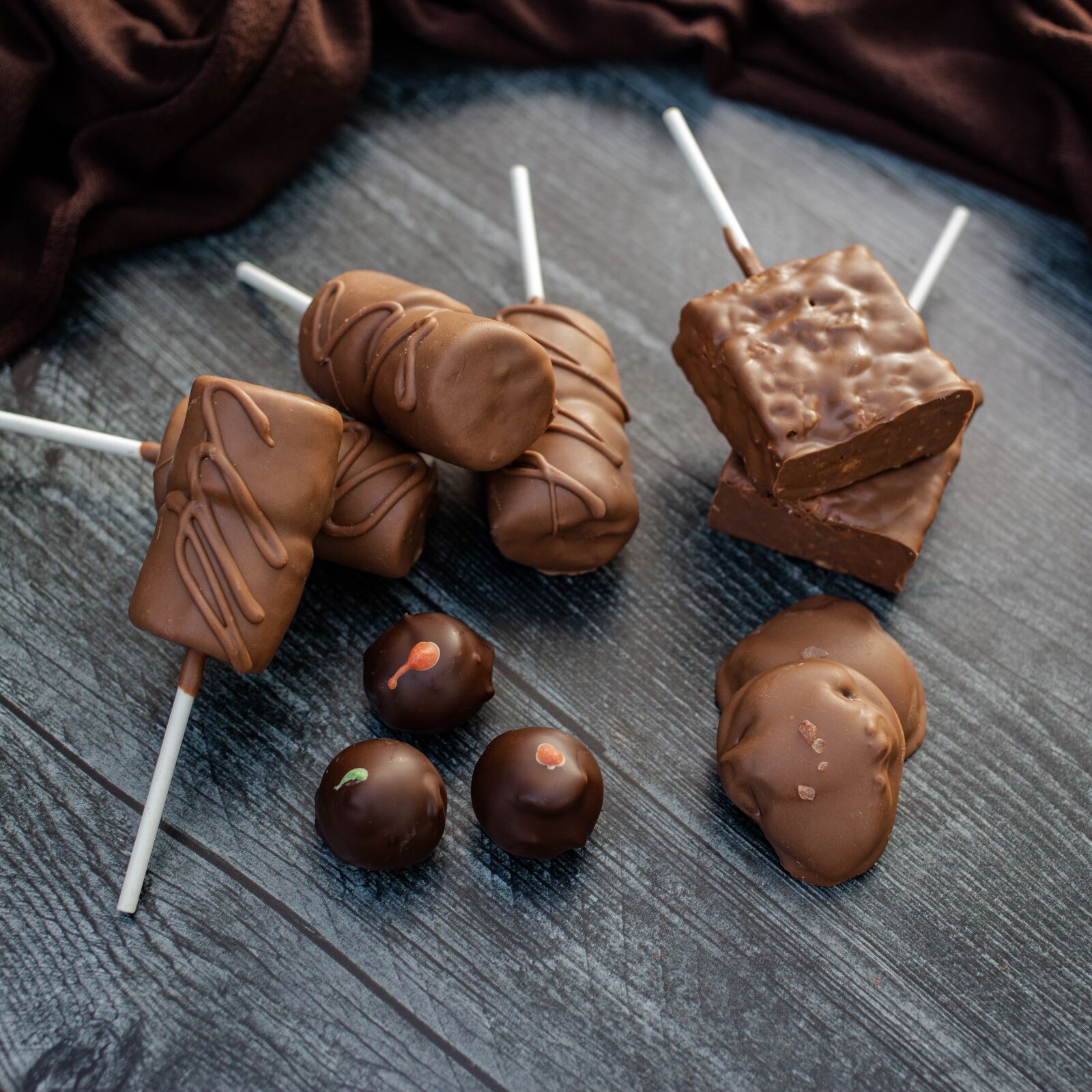 Canon EF 40mm F2.8 STM sample photo. Chocolate, chocolate truffles, sweets photography