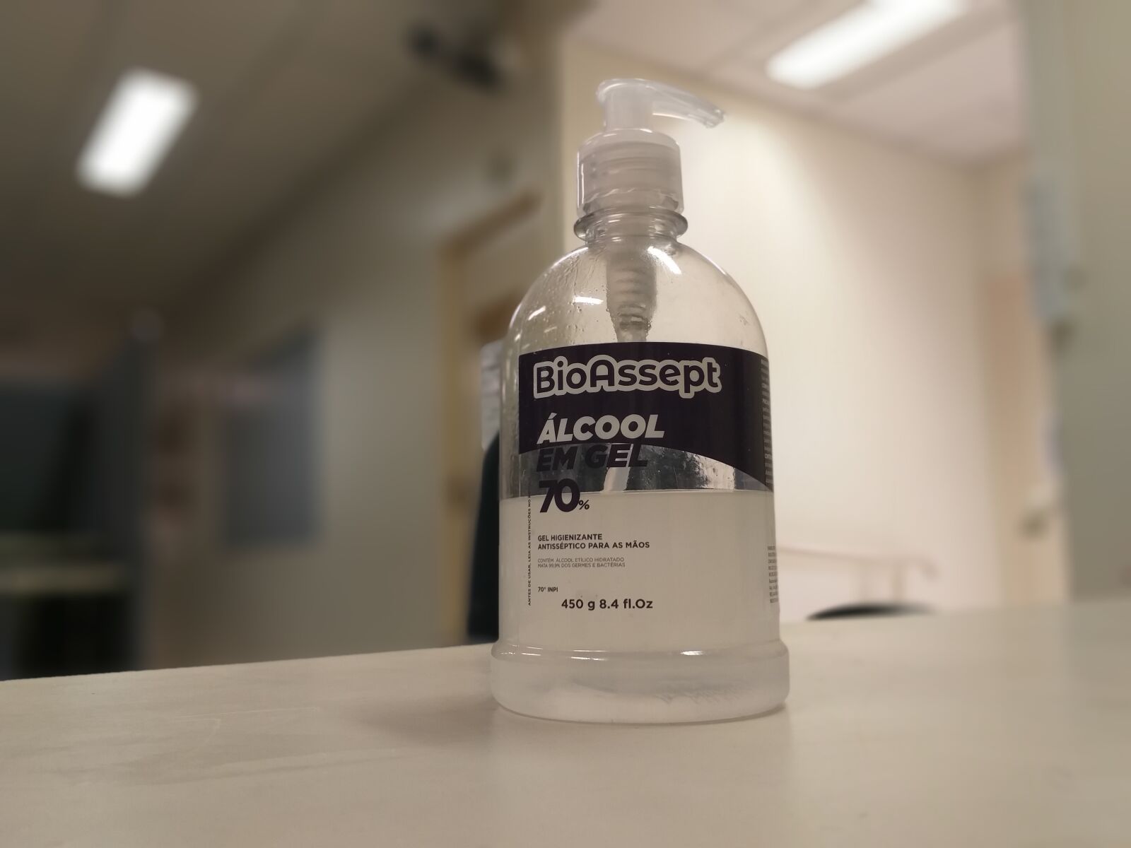 Samsung Galaxy J8 sample photo. Alcool gel, quarentena, covid19 photography