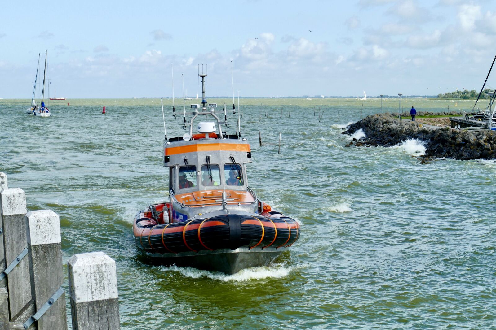 Panasonic Lumix DMC-FZ1000 sample photo. Lifeboat, port, hindeloopen photography