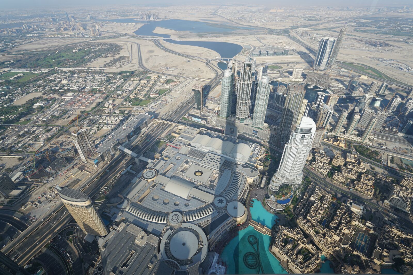 Sony a7R II + Sony Vario-Tessar T* FE 16-35mm F4 ZA OSS sample photo. Dubai, burj, khalifa photography