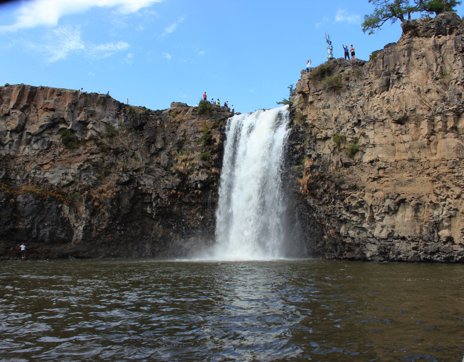 Canon EOS 600D (Rebel EOS T3i / EOS Kiss X5) sample photo. Waterfall, nature, travel photography