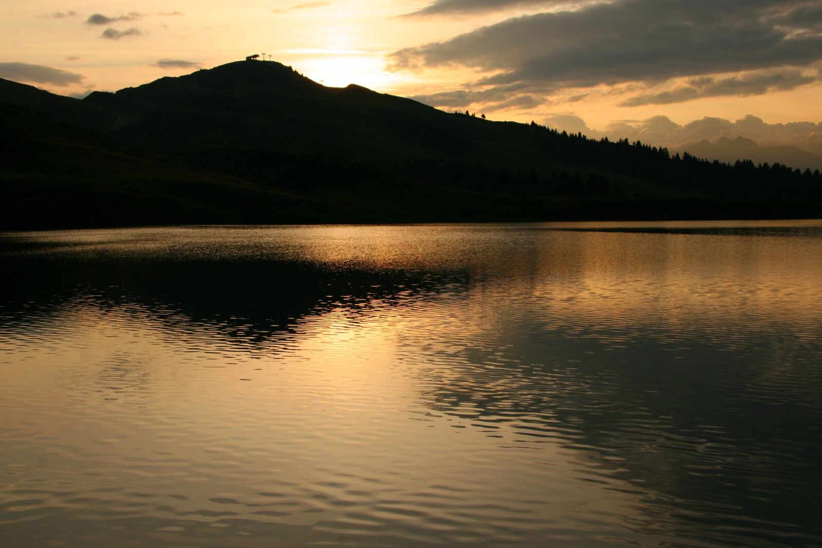 Canon EOS 30D sample photo. Swiss alps, bergsee, lighting photography