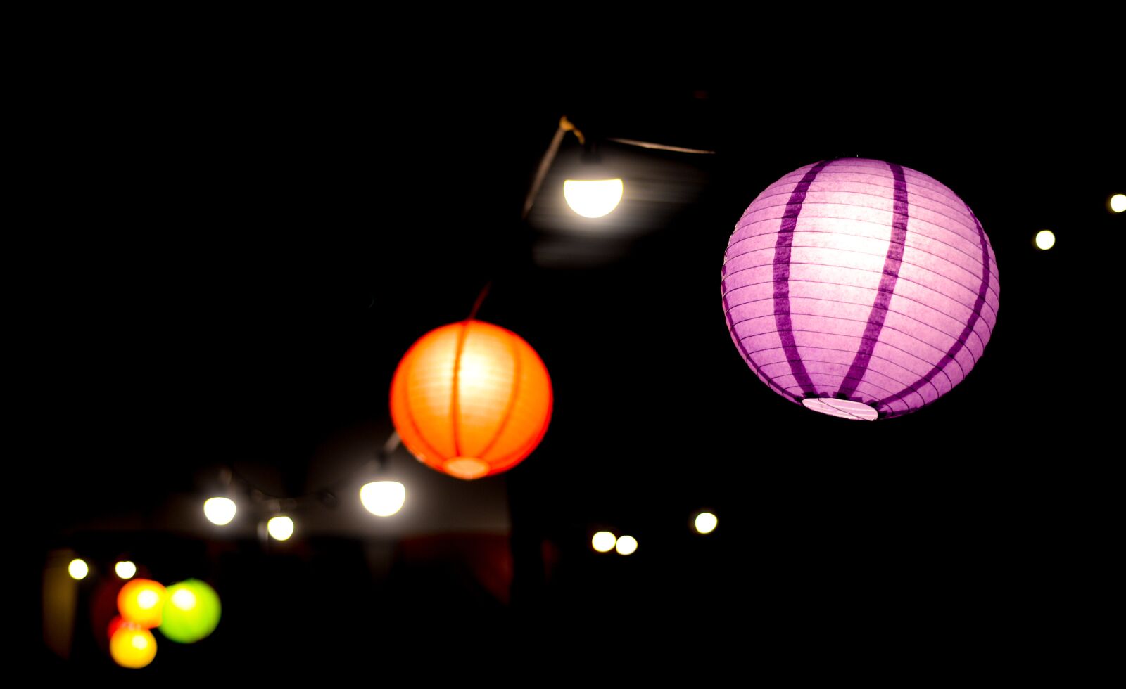 Nikon D610 sample photo. Bright, ball, illuminated photography