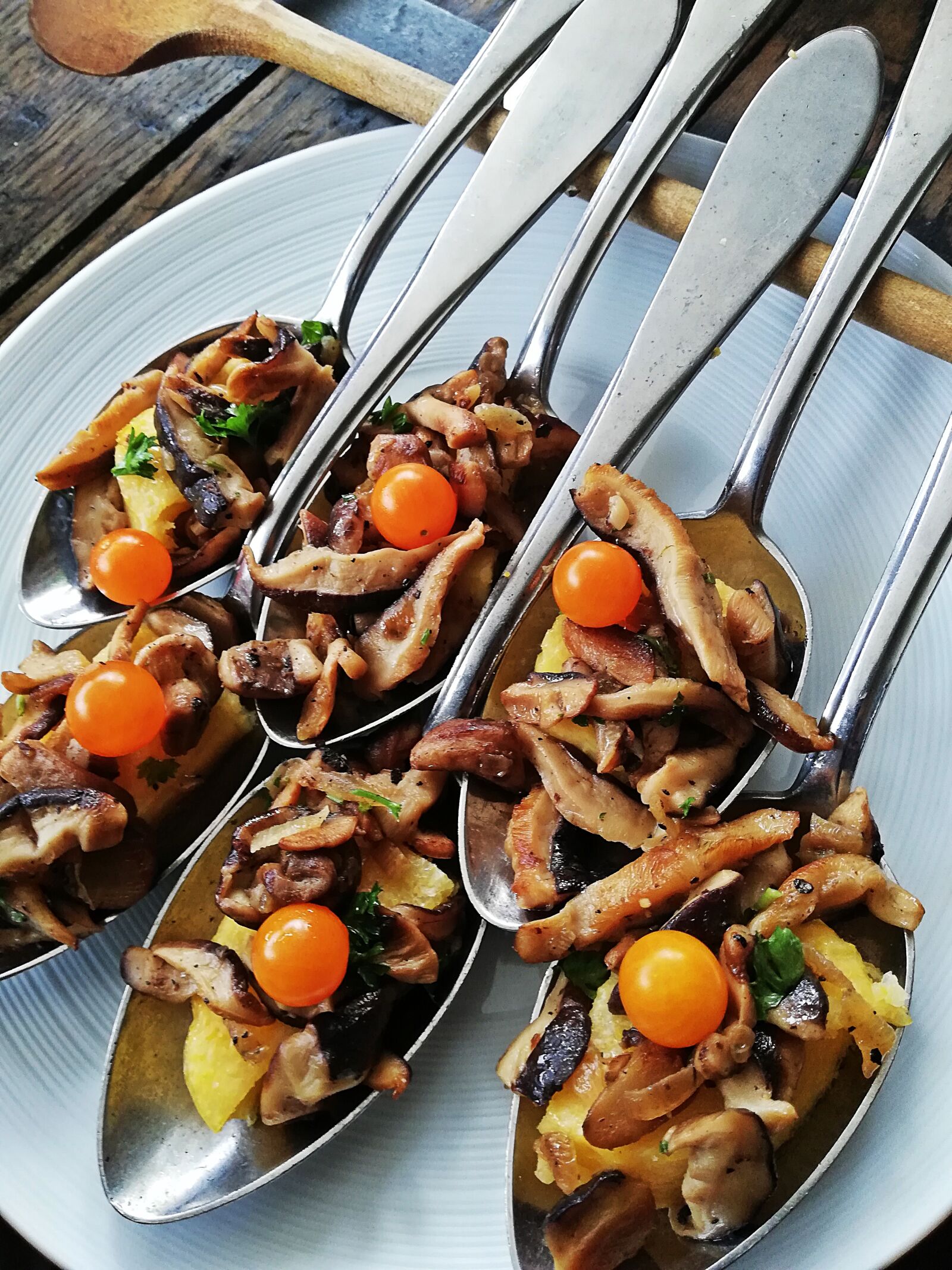 HUAWEI Mate 10 Lite sample photo. Finger food, spoon, chunks photography
