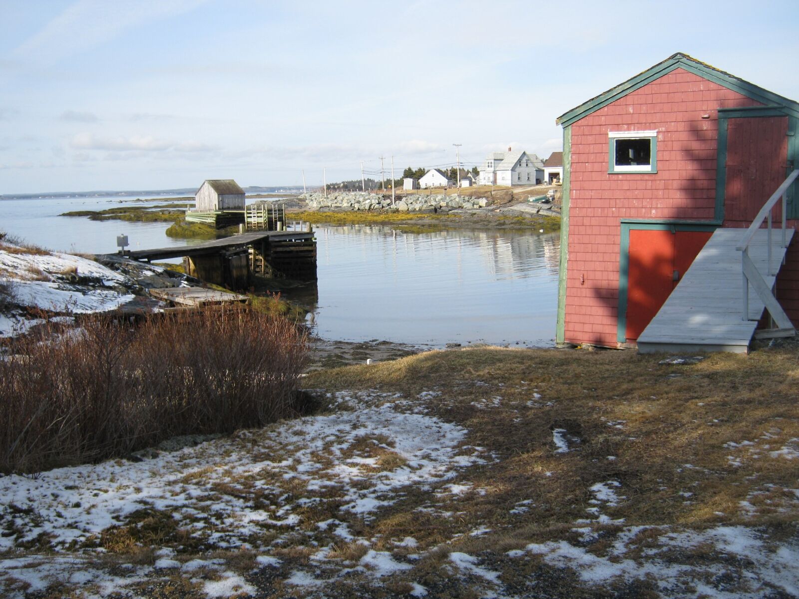 Canon PowerShot A480 sample photo. Sea, village, landscape photography