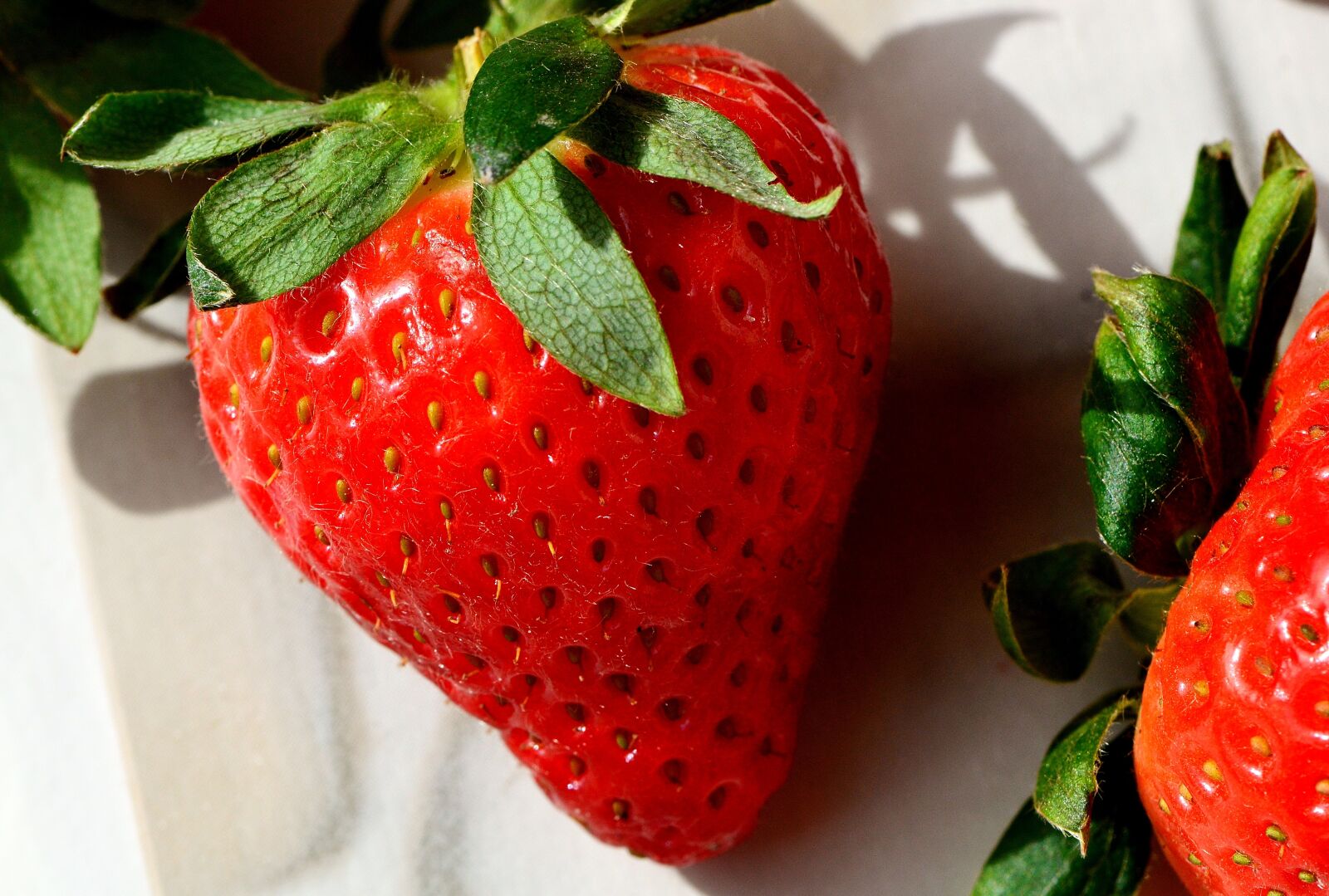 Nikon D3200 sample photo. Strawberries, delicious, fruit photography