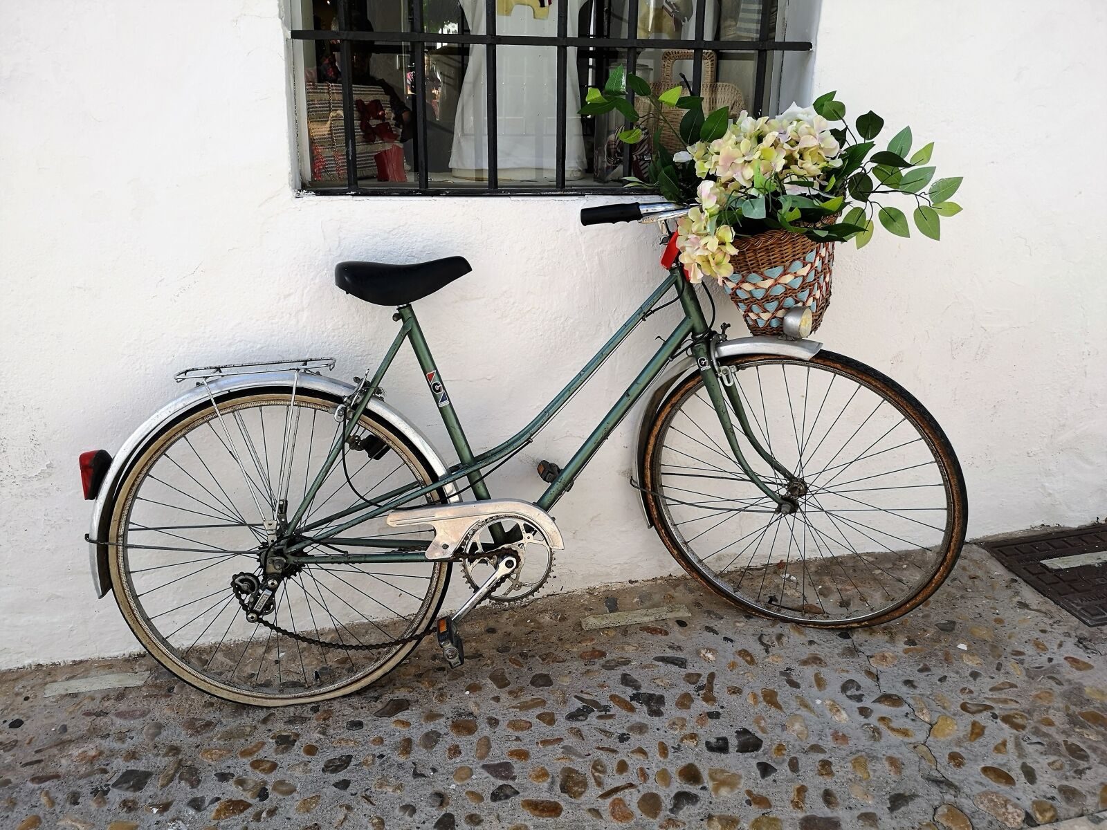 HUAWEI CLT-L29 sample photo. Bicycle, bike, flowers photography