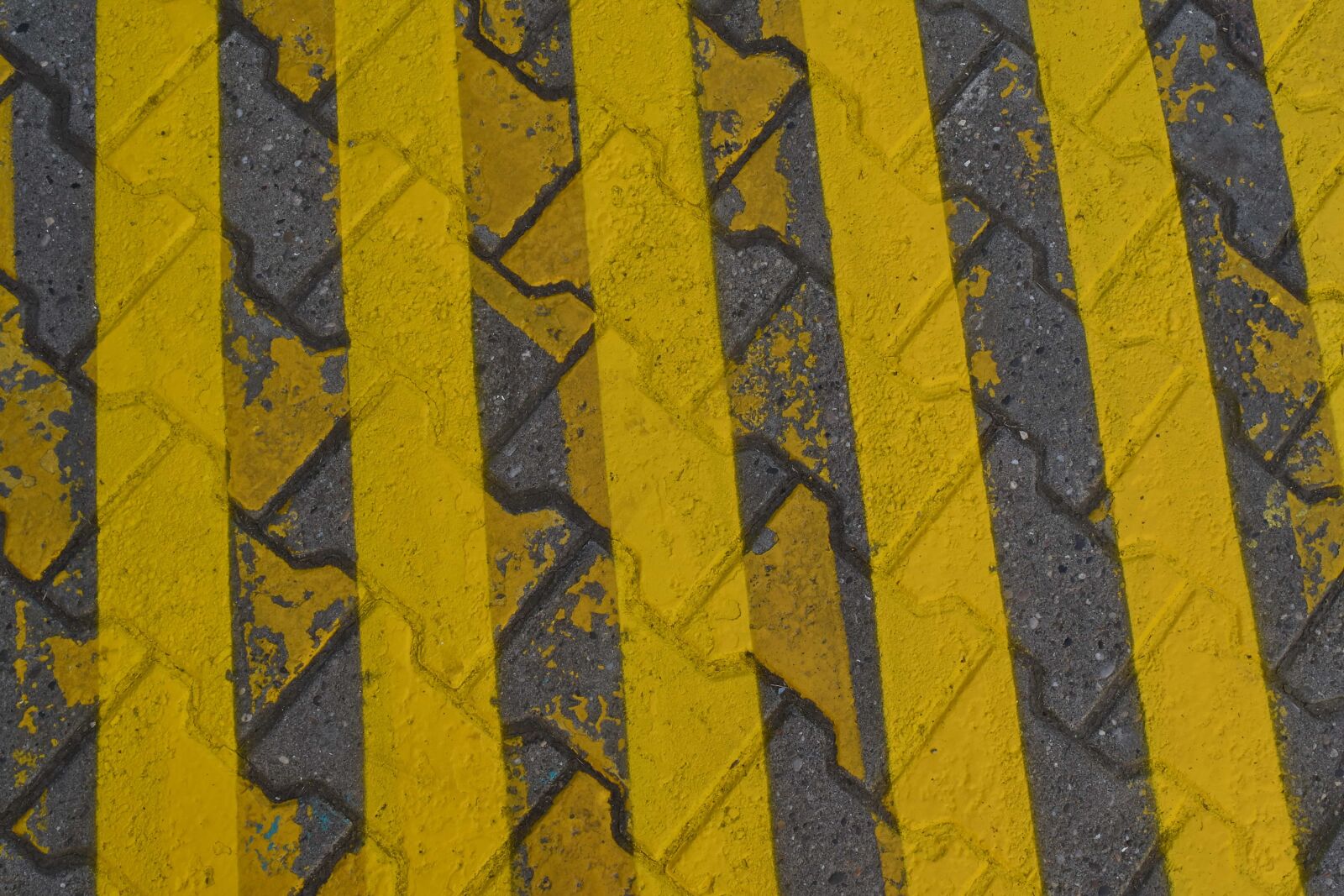 Nikon D5500 sample photo. Asphalt, yellow, texture, pattern photography