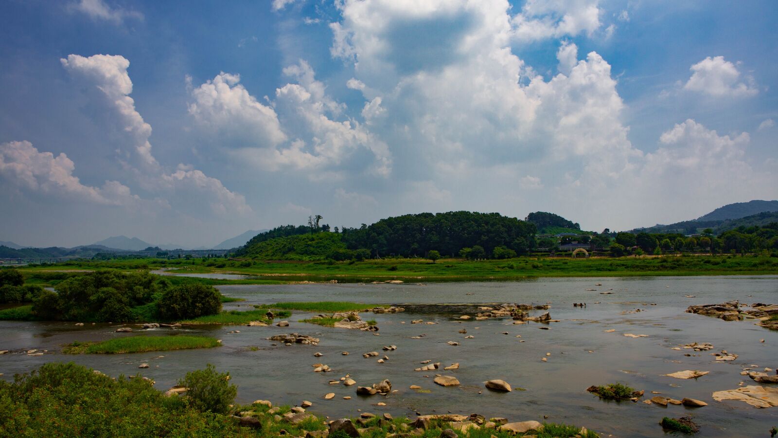 Canon EF 24-70mm F2.8L USM sample photo. River, sky, cloud photography