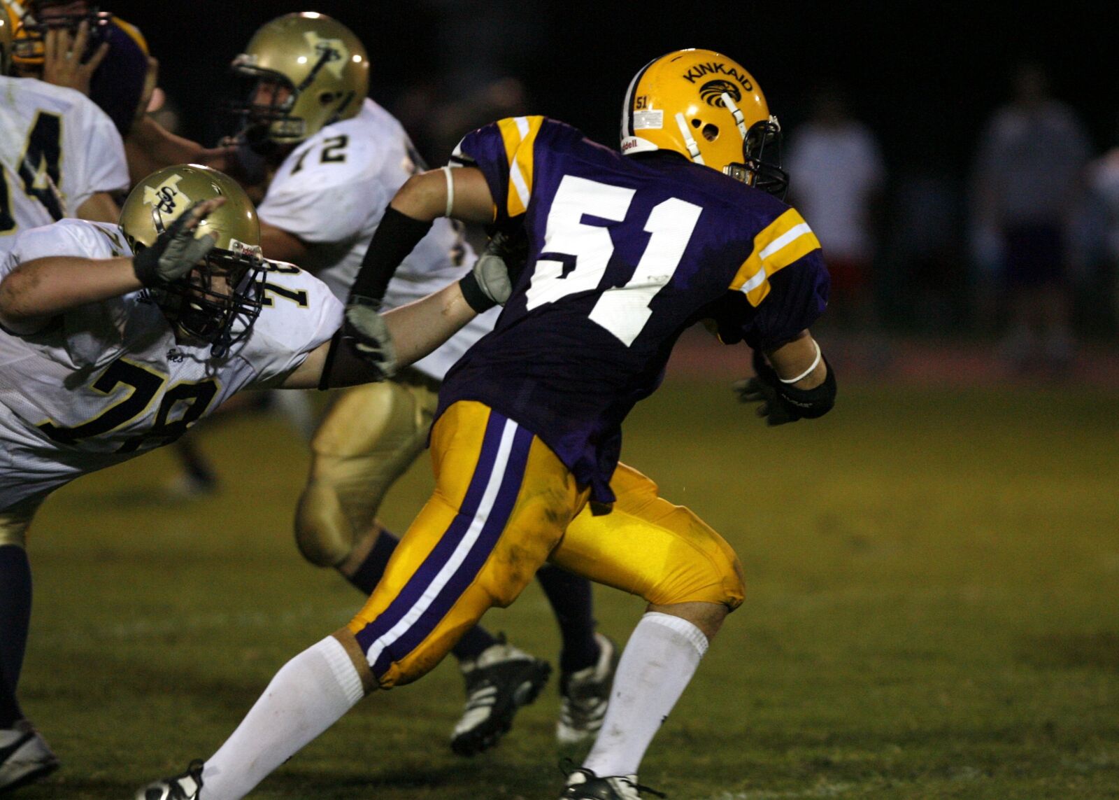 Canon EOS-1D Mark II N sample photo. American football, defense, lineman photography