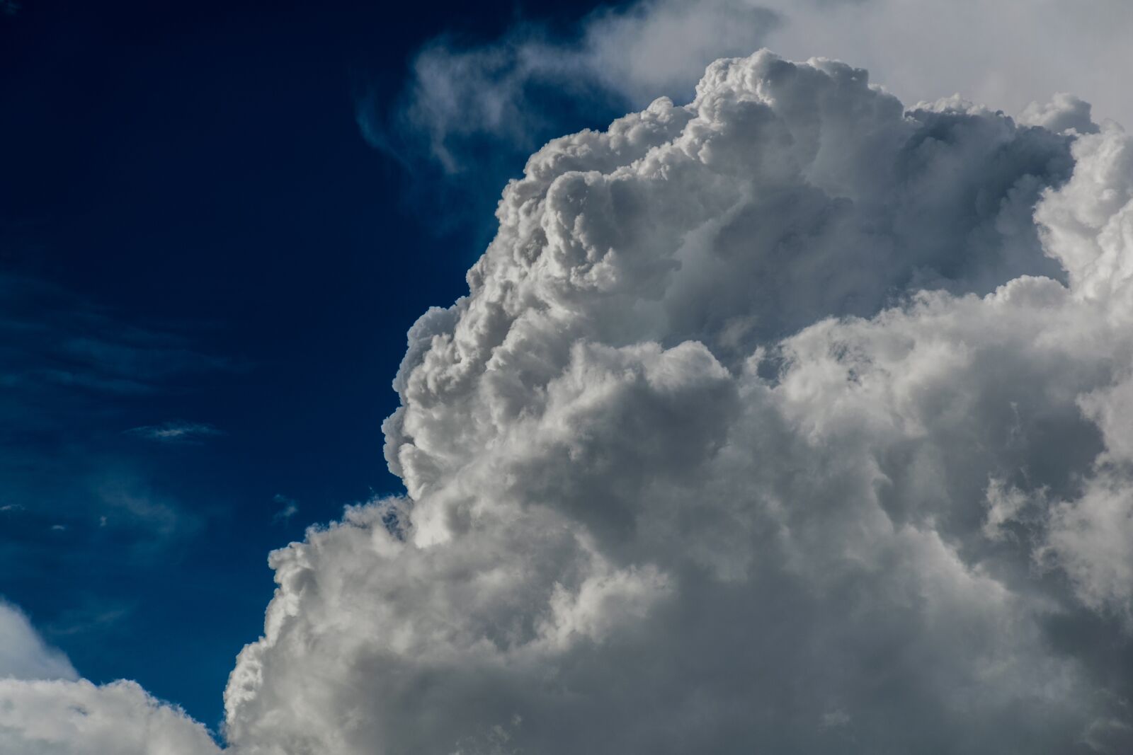 Nikon D5300 sample photo. Blue sky, clouds, weather photography