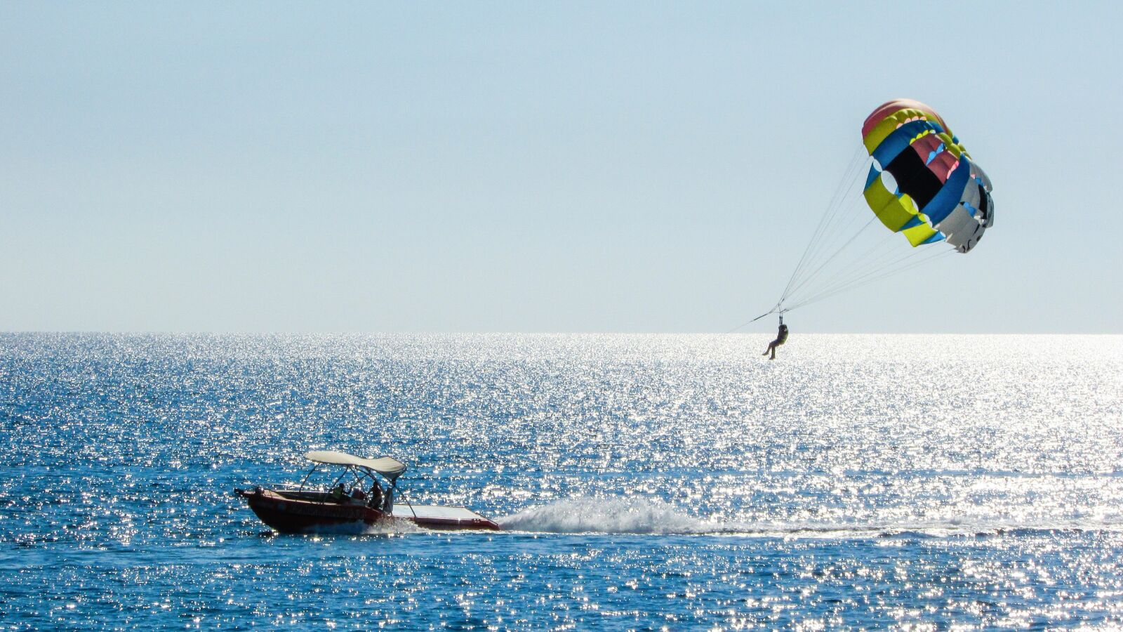 Canon PowerShot SX400 IS sample photo. Parachute, paragliding, balloon photography