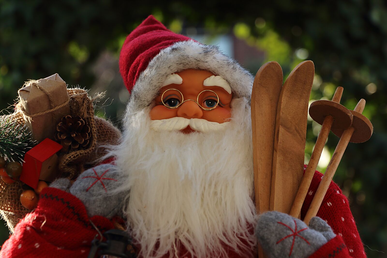 Canon EOS 700D (EOS Rebel T5i / EOS Kiss X7i) sample photo. Santa claus, nicholas, christmas photography