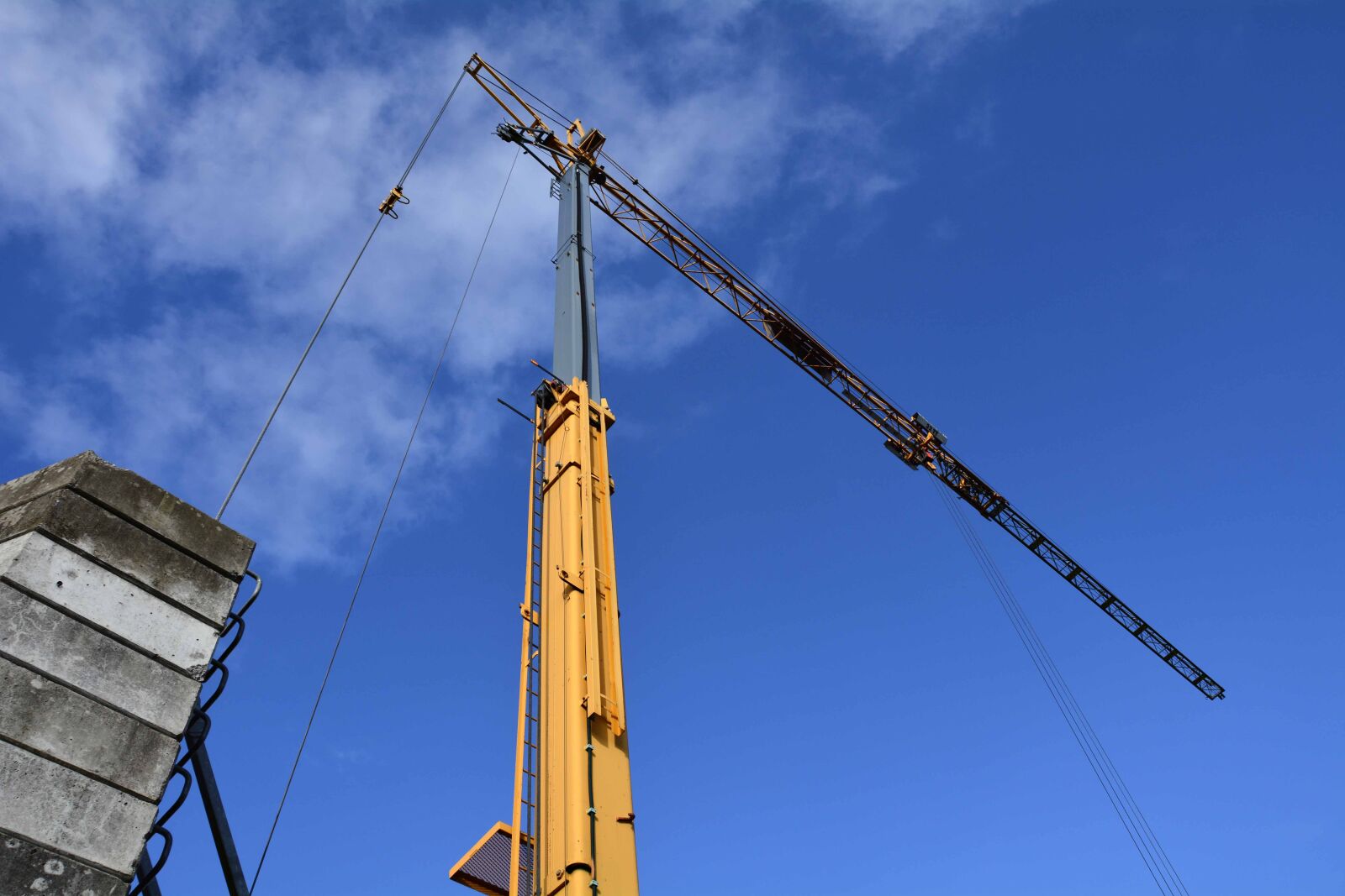 Nikon D7100 sample photo. Crane, housebuilding, build photography