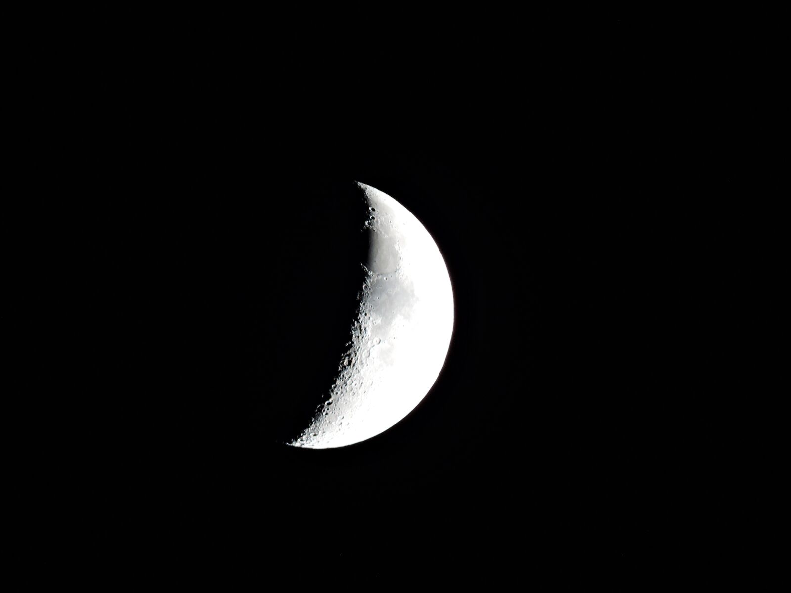 Nikon Coolpix P600 sample photo. Moon, crescent moon, moonlight photography