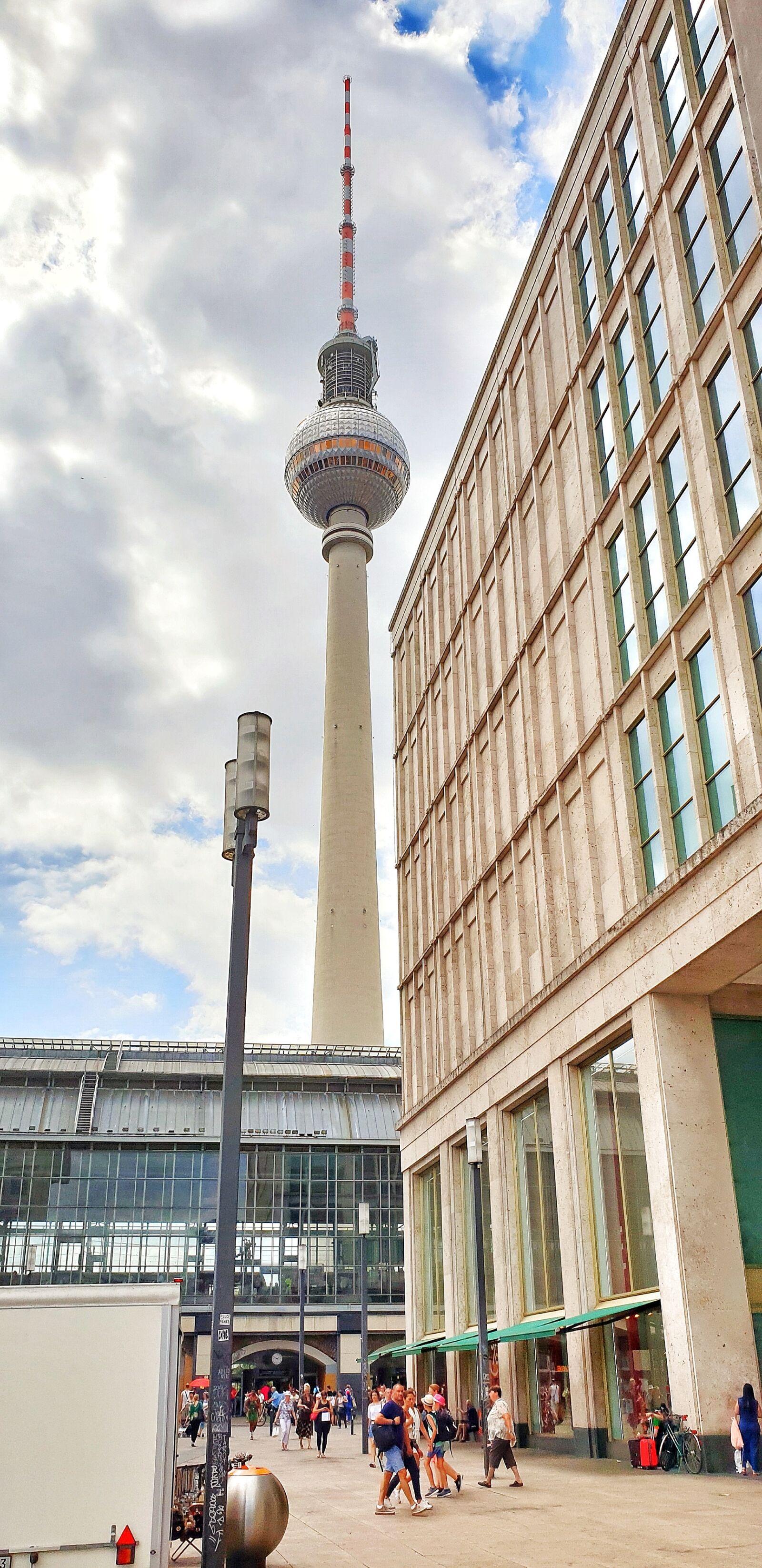 Samsung Galaxy S9+ sample photo. Berlin, europe, architecture photography
