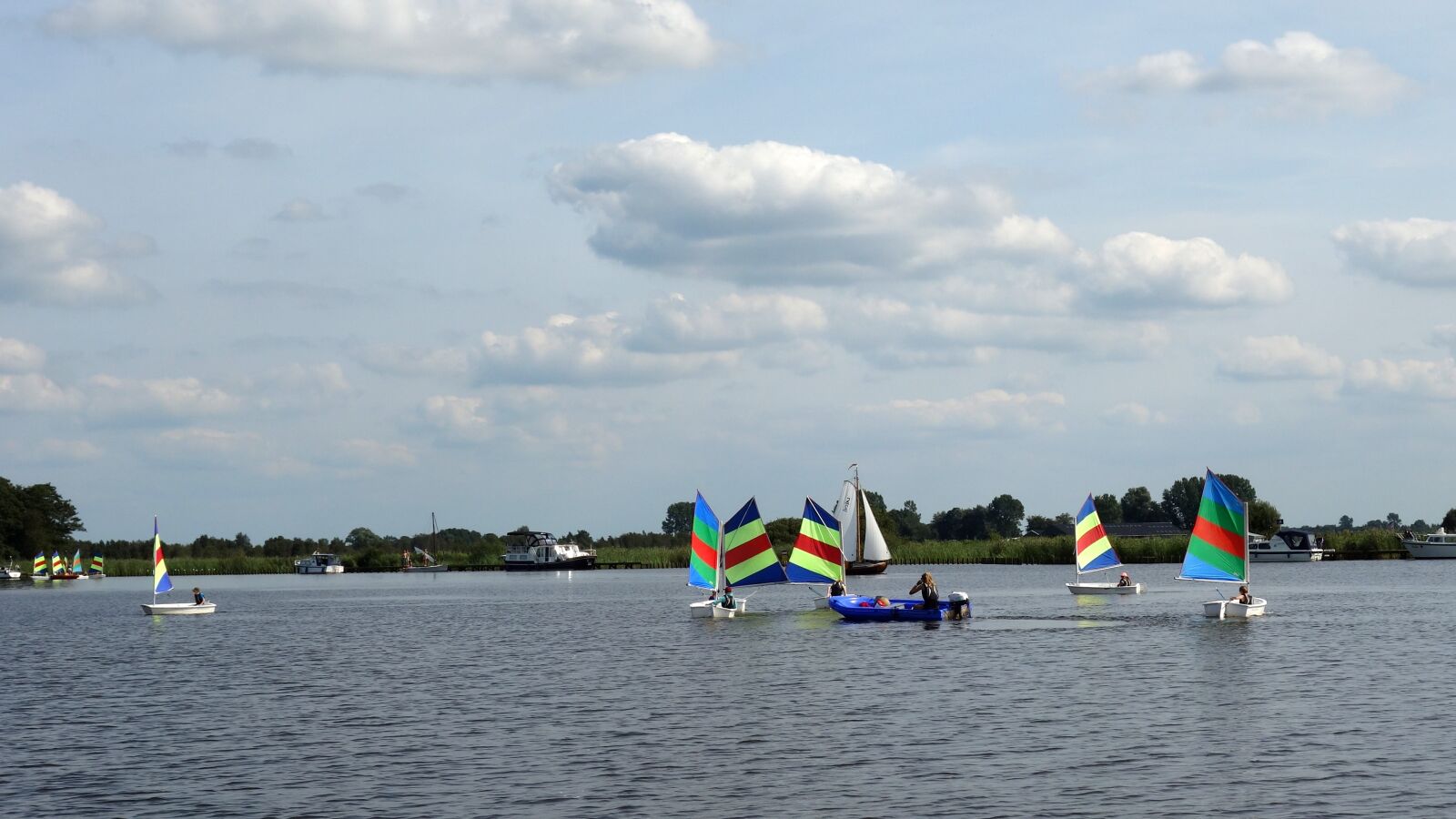Sony Cyber-shot DSC-RX100 sample photo. Sailing school, sailing, more photography