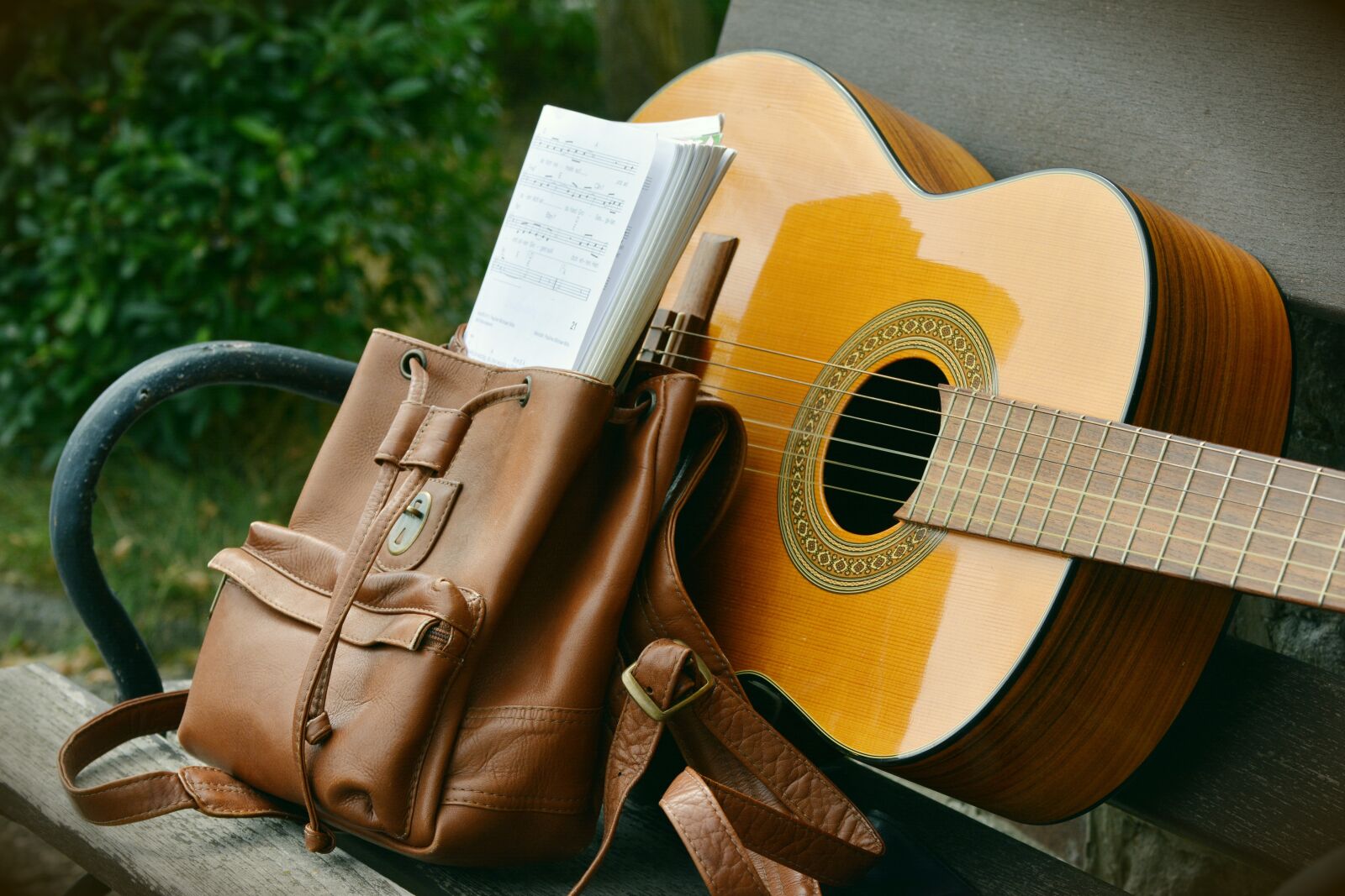 Nikon D5200 sample photo. Guitar, backpack, leisure photography
