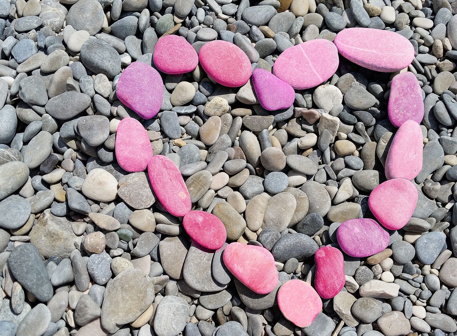 Samsung Galaxy S5 sample photo. Heart, pink, stones photography
