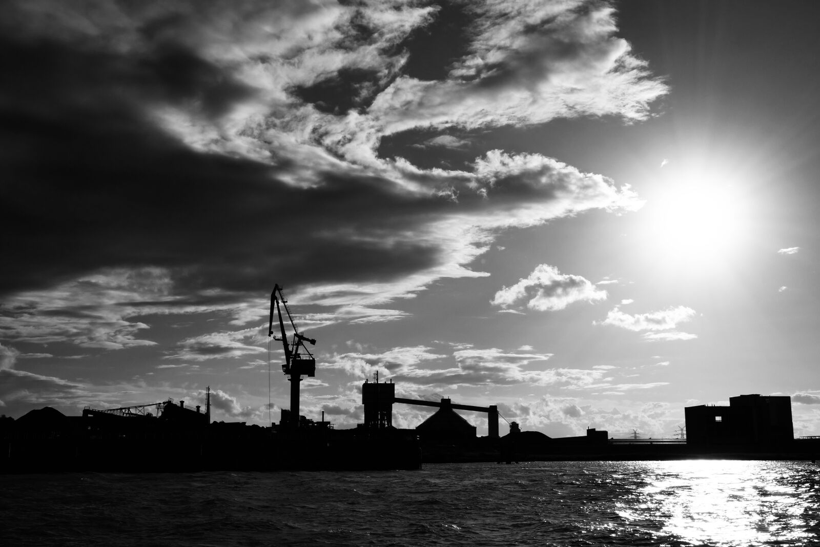 Panasonic Lumix DC-G9 sample photo. Clouds, sky, sunlight photography