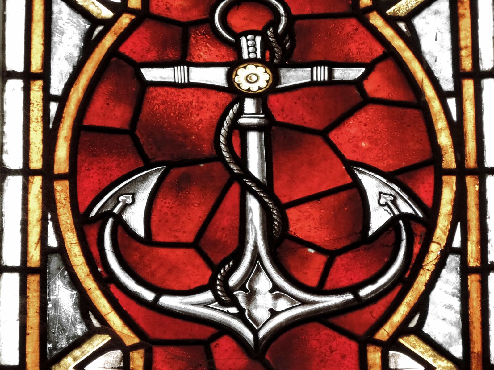 Nikon Coolpix P520 sample photo. Anchor, medieval, stained glass photography